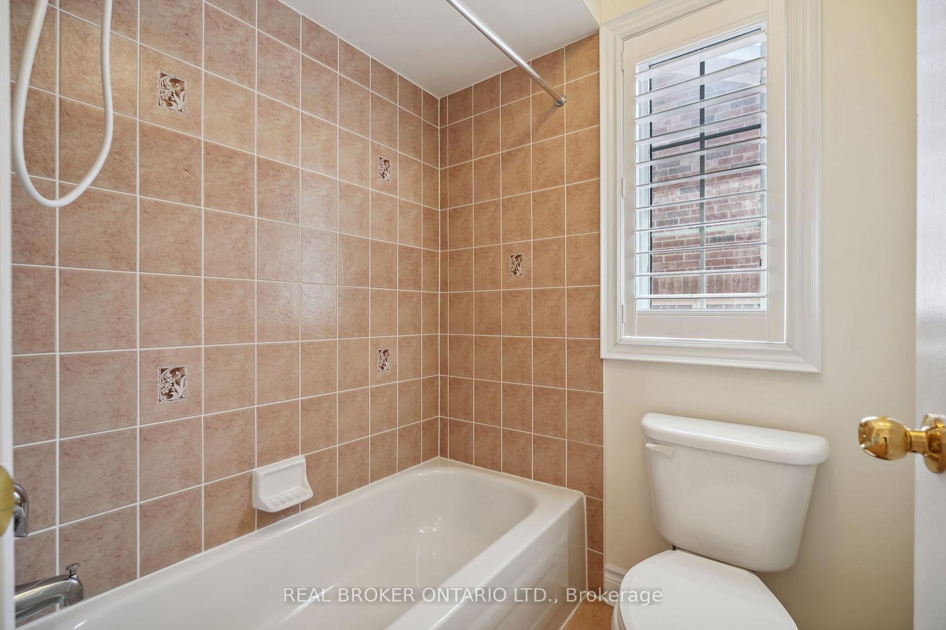 Photo 38 of 49 Nova Scotia Road, Brampton, Bram West — HOMEH