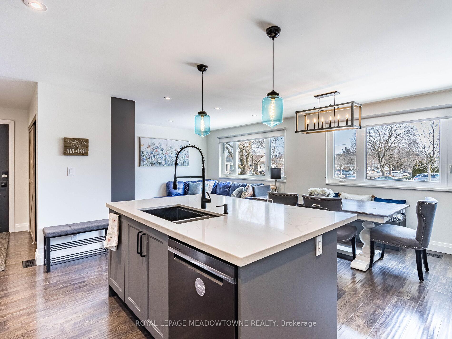 Photo 9 of 48 Chatsworth Drive, Brampton, Northwood Park — HOMEH