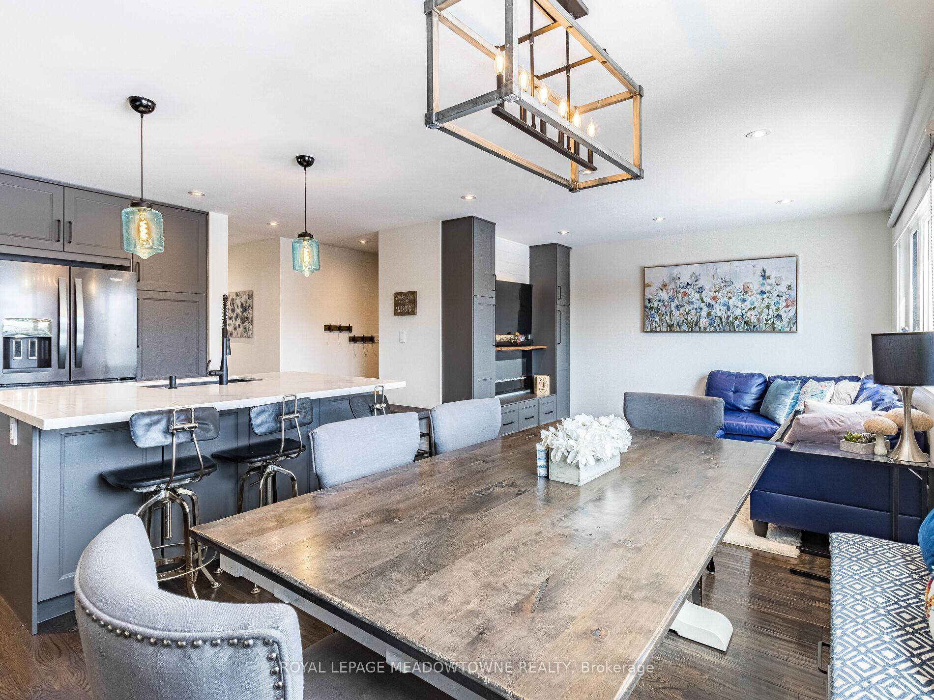 Photo 12 of 48 Chatsworth Drive, Brampton, Northwood Park — HOMEH