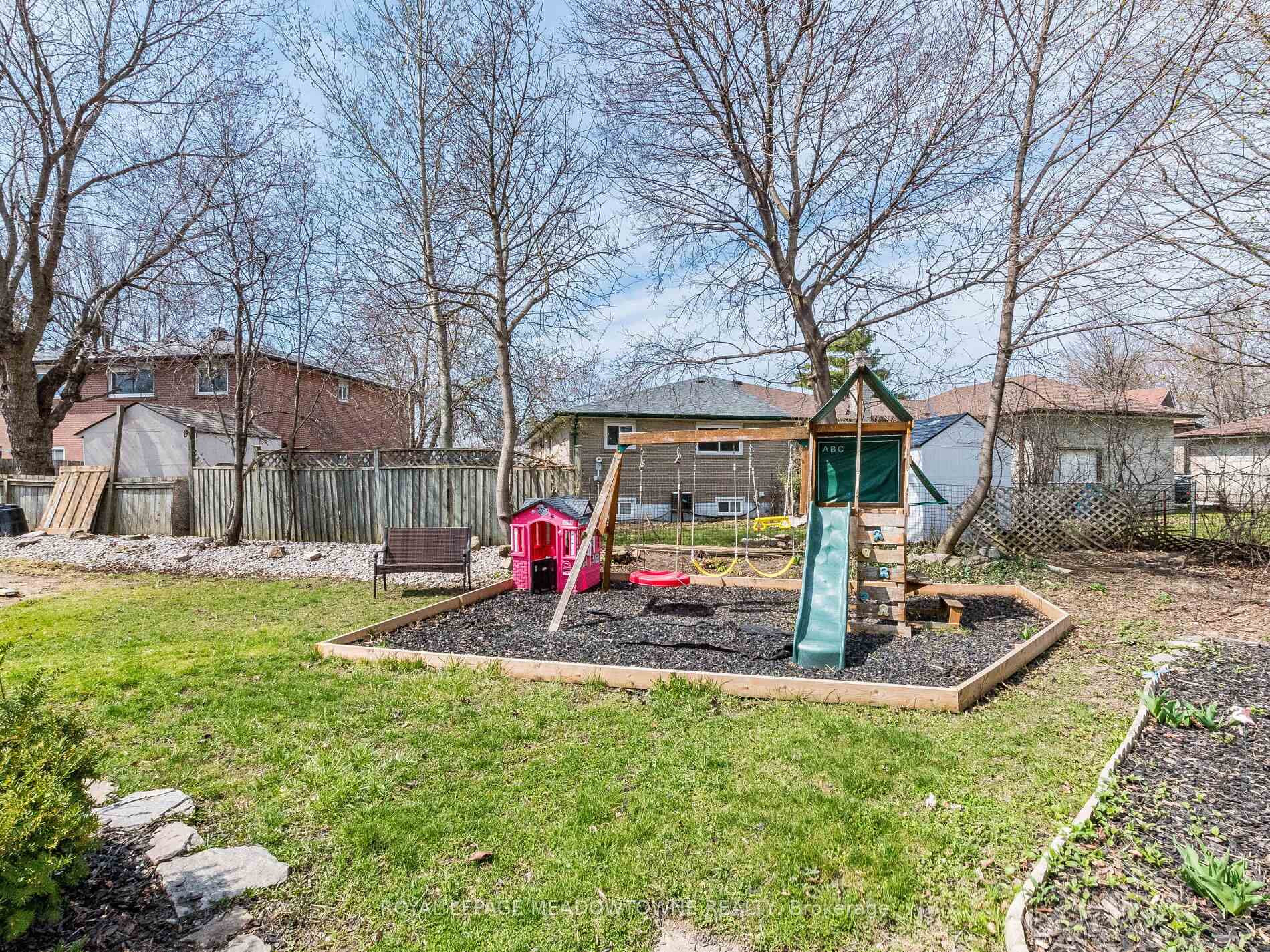 Photo 50 of 48 Chatsworth Drive, Brampton, Northwood Park — HOMEH