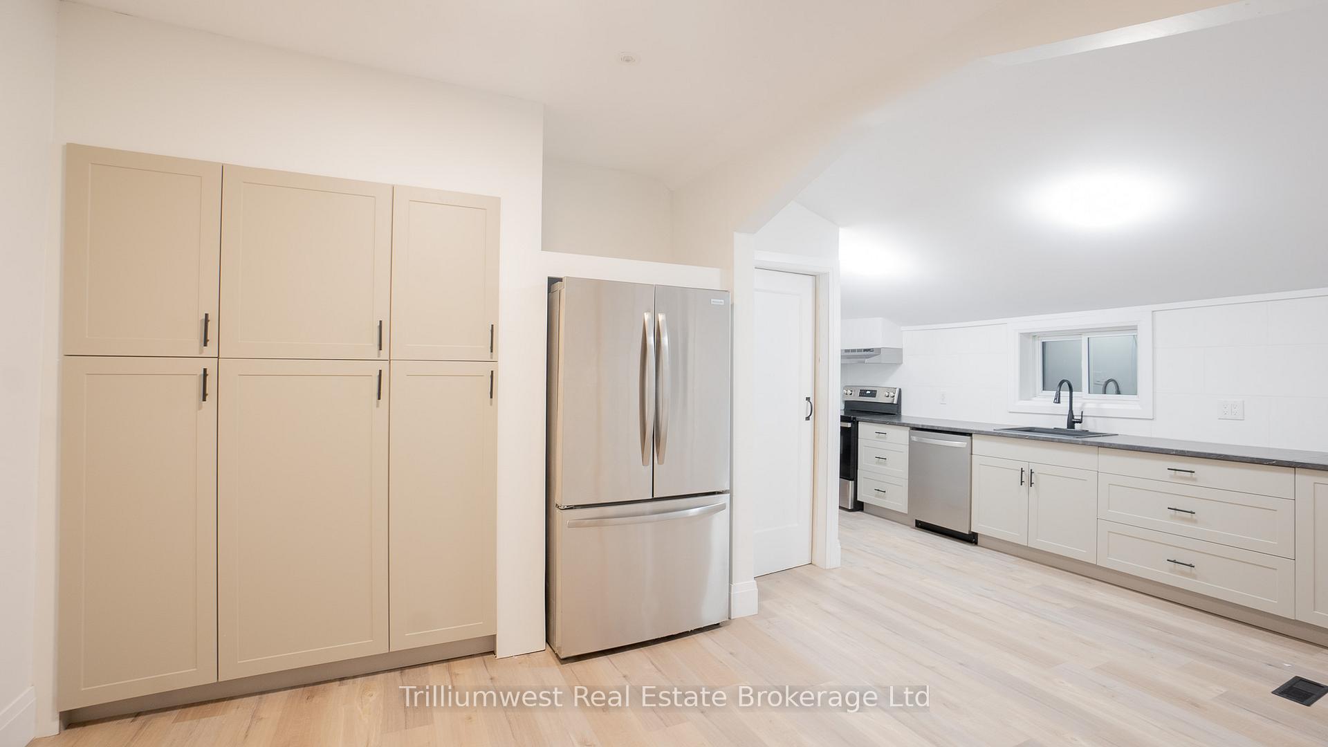 Photo 1 of 12 Eagle Street, St. Thomas — HOMEH