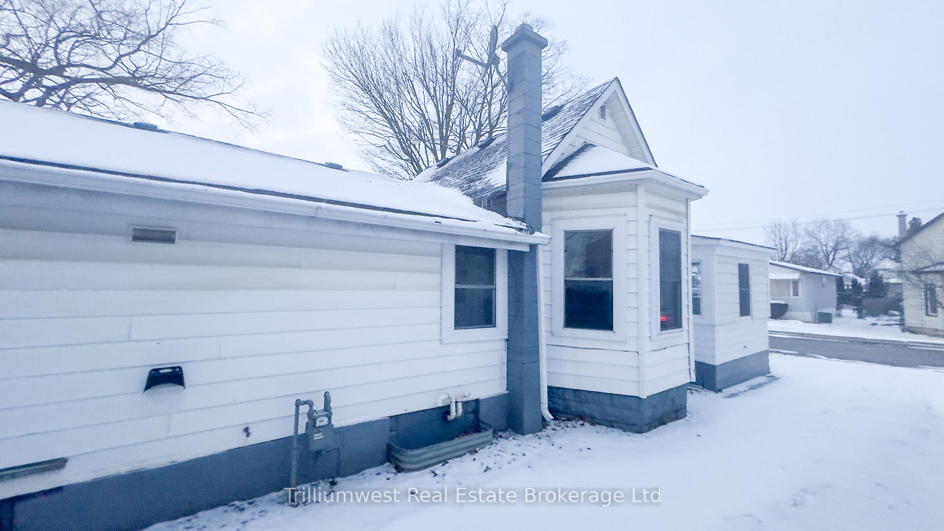 Photo 40 of 12 Eagle Street, St. Thomas — HOMEH