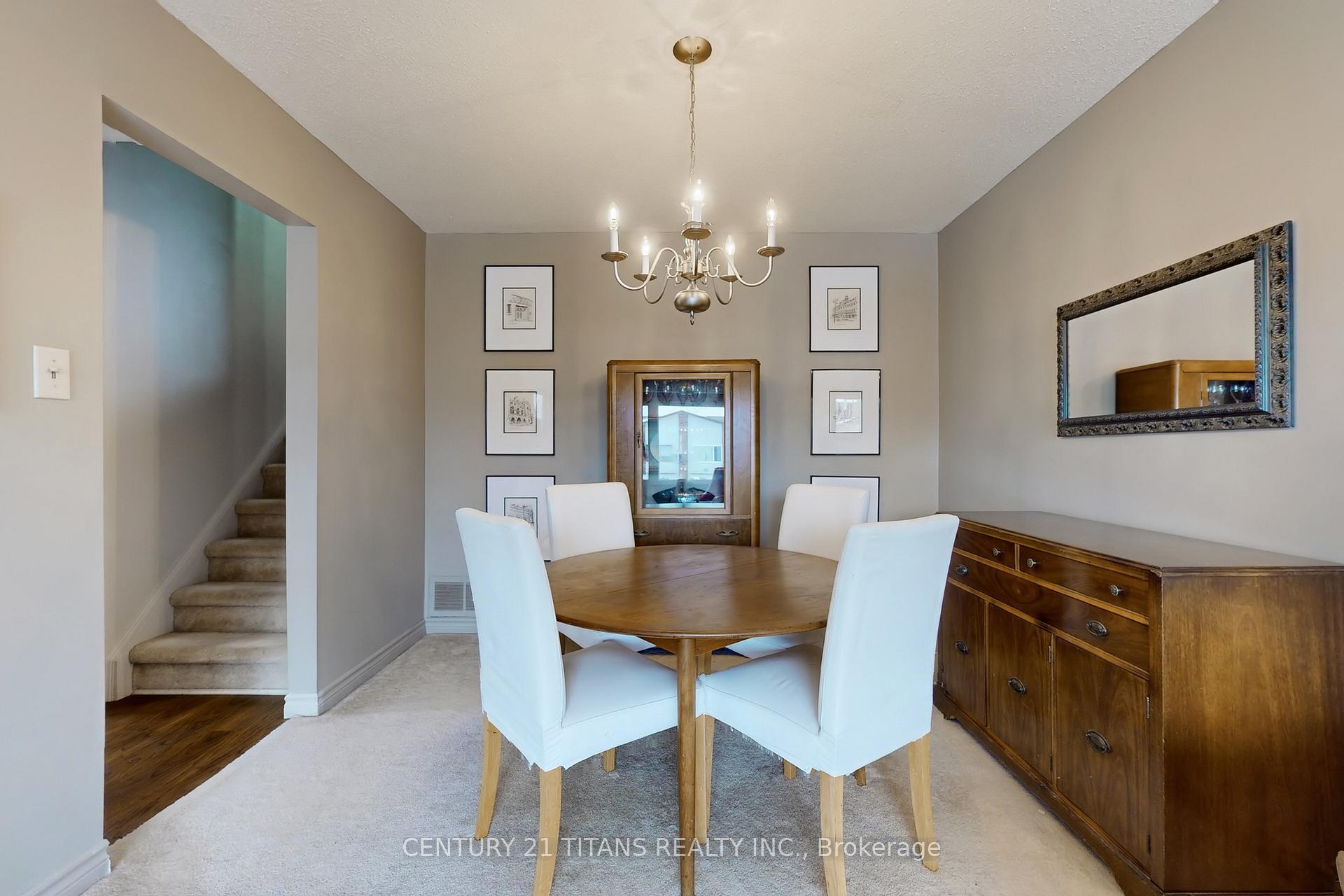 Photo 4 of 17 Newlyn Crescent, Brampton, Brampton North — HOMEH