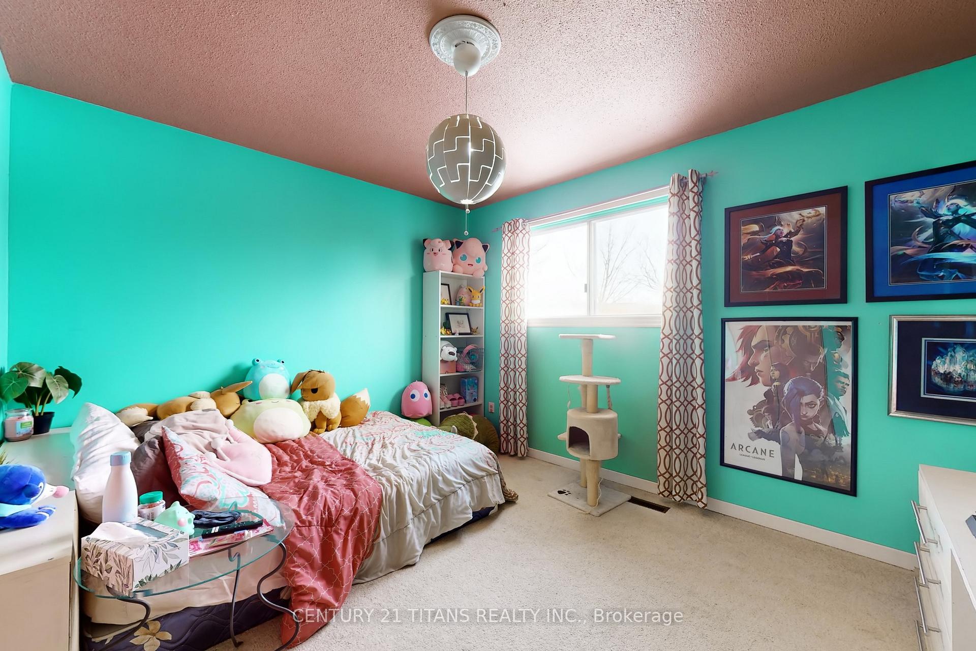 Photo 11 of 17 Newlyn Crescent, Brampton, Brampton North — HOMEH