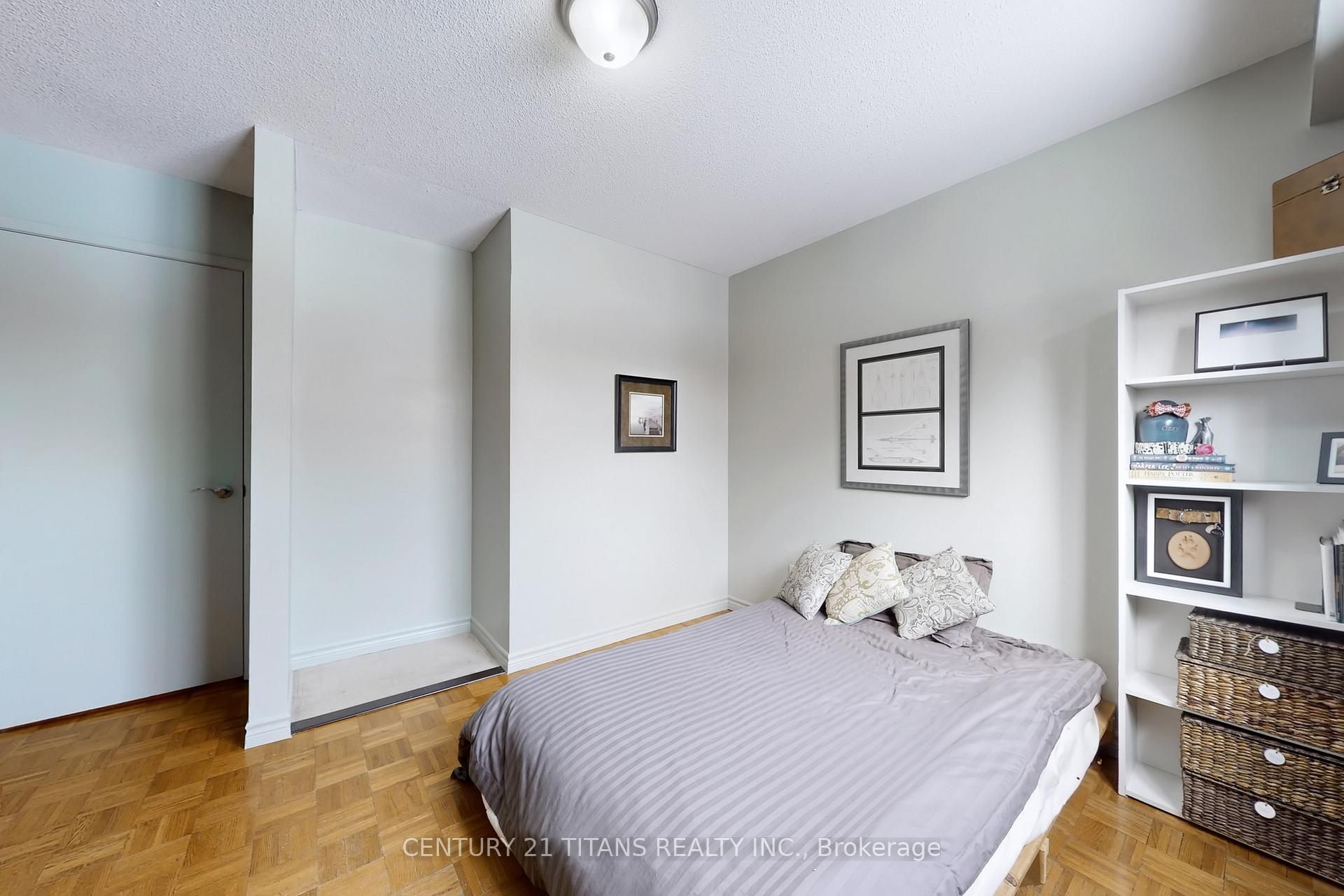 Photo 21 of 17 Newlyn Crescent, Brampton, Brampton North — HOMEH