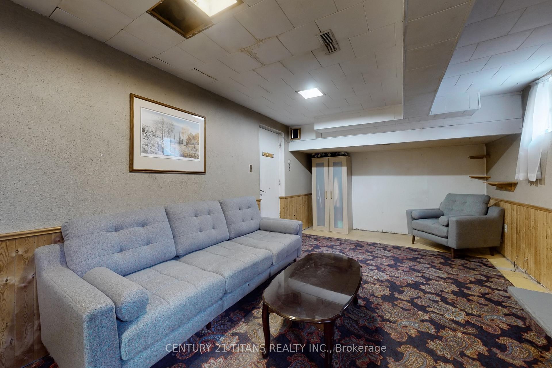 Photo 28 of 17 Newlyn Crescent, Brampton, Brampton North — HOMEH