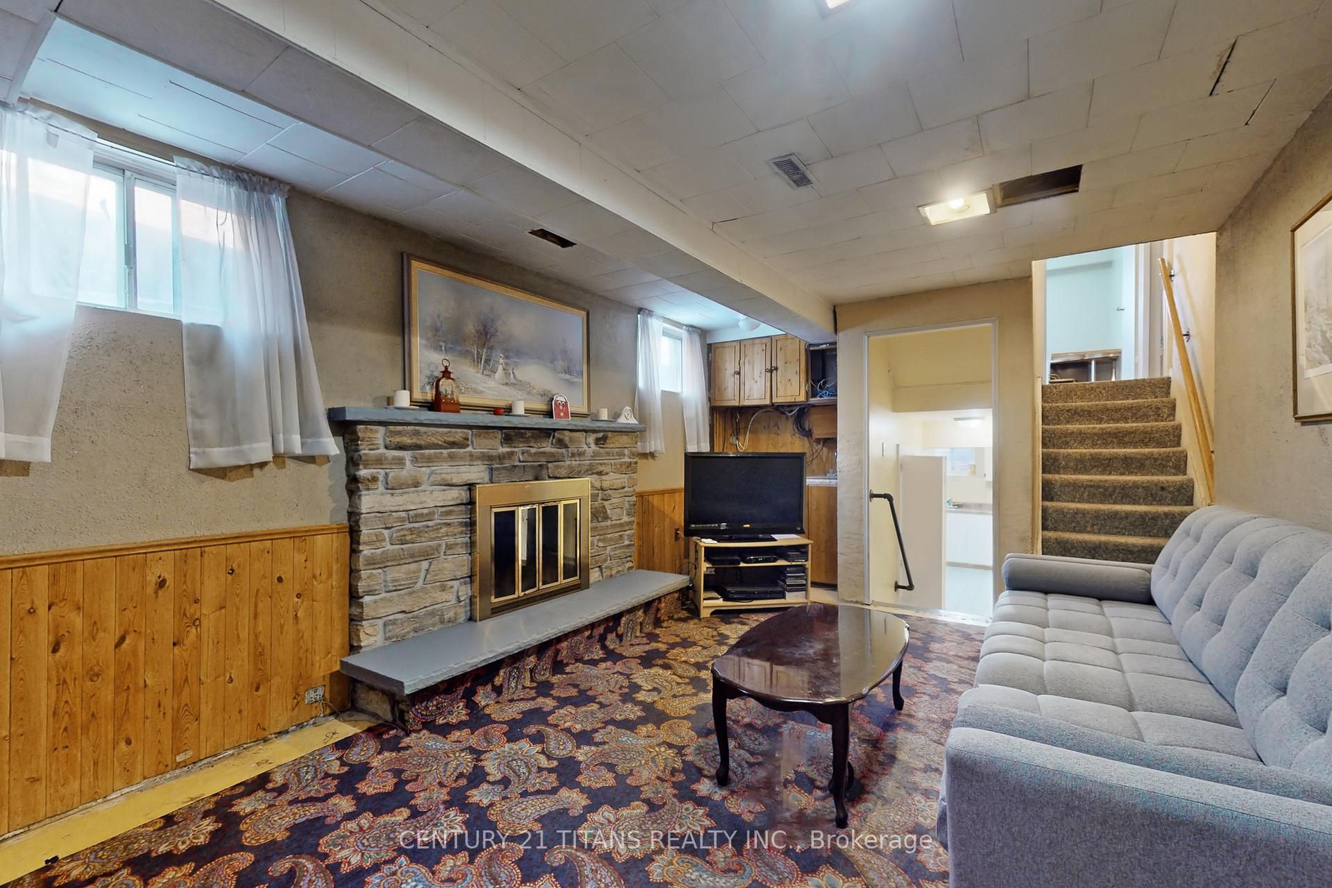 Photo 30 of 17 Newlyn Crescent, Brampton, Brampton North — HOMEH