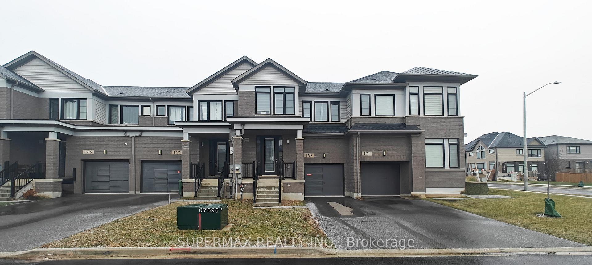 Photo 2 of 169 Freedom Crescent, Hamilton, Mount Hope — HOMEH