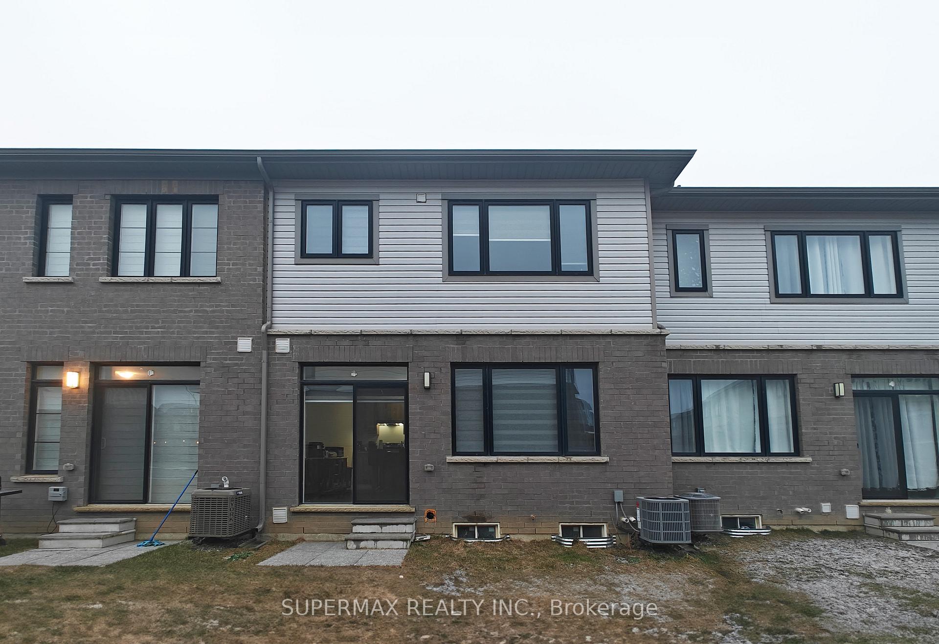 Photo 3 of 169 Freedom Crescent, Hamilton, Mount Hope — HOMEH