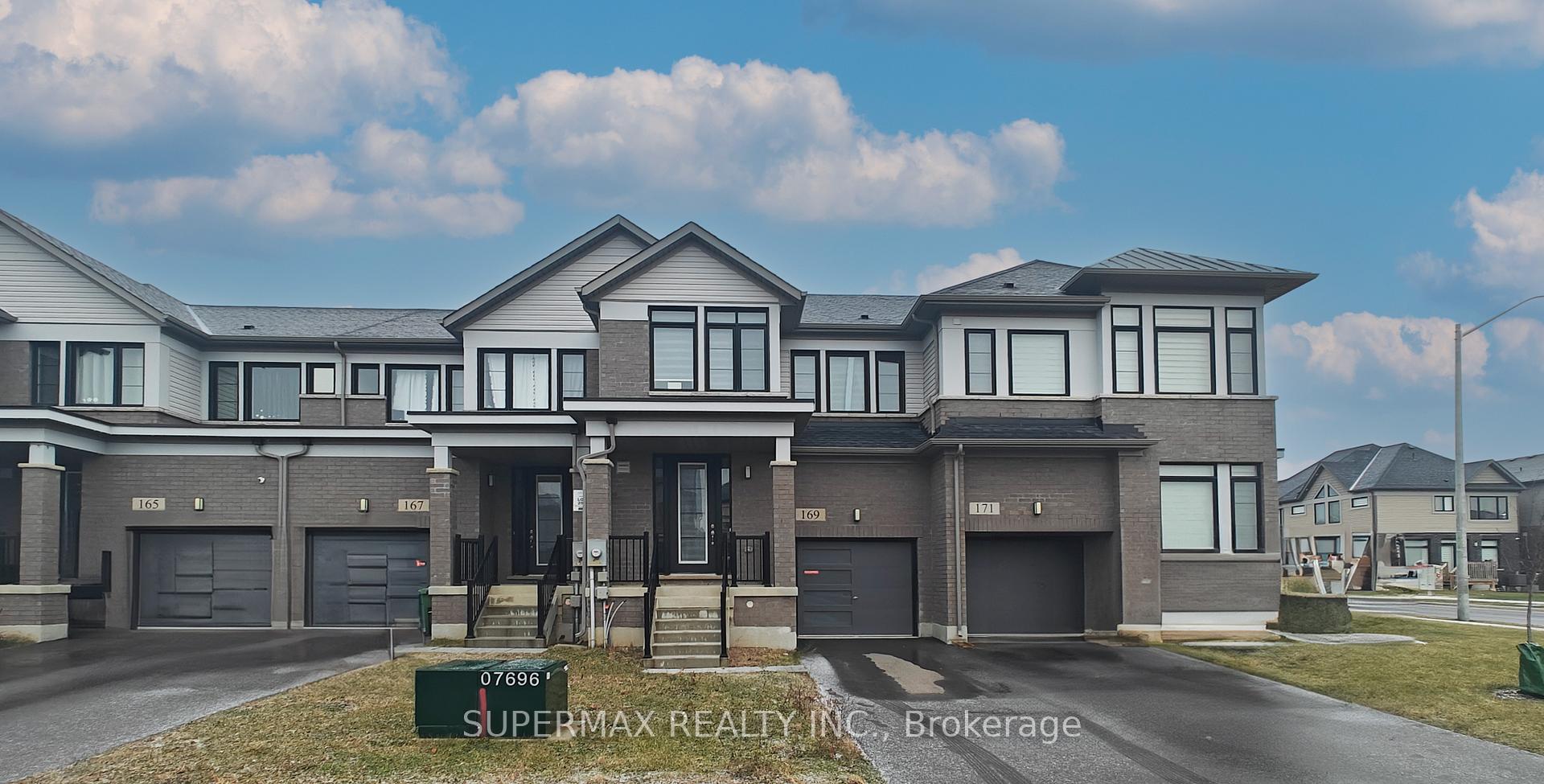 Photo 6 of 169 Freedom Crescent, Hamilton, Mount Hope — HOMEH