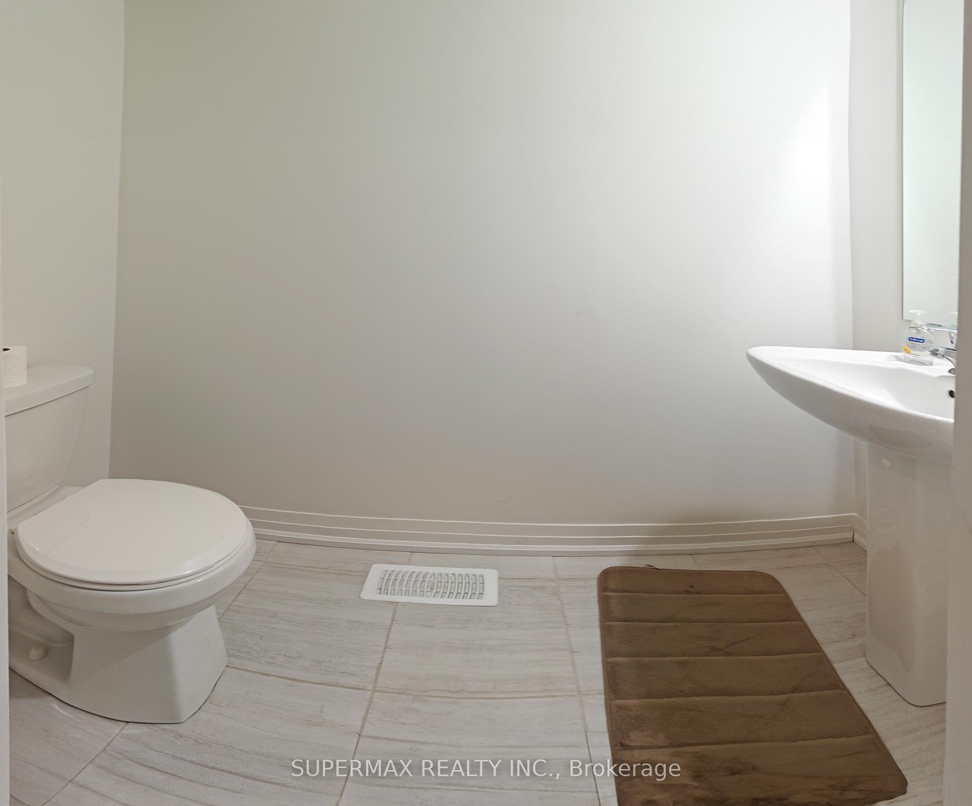 Photo 26 of 169 Freedom Crescent, Hamilton, Mount Hope — HOMEH