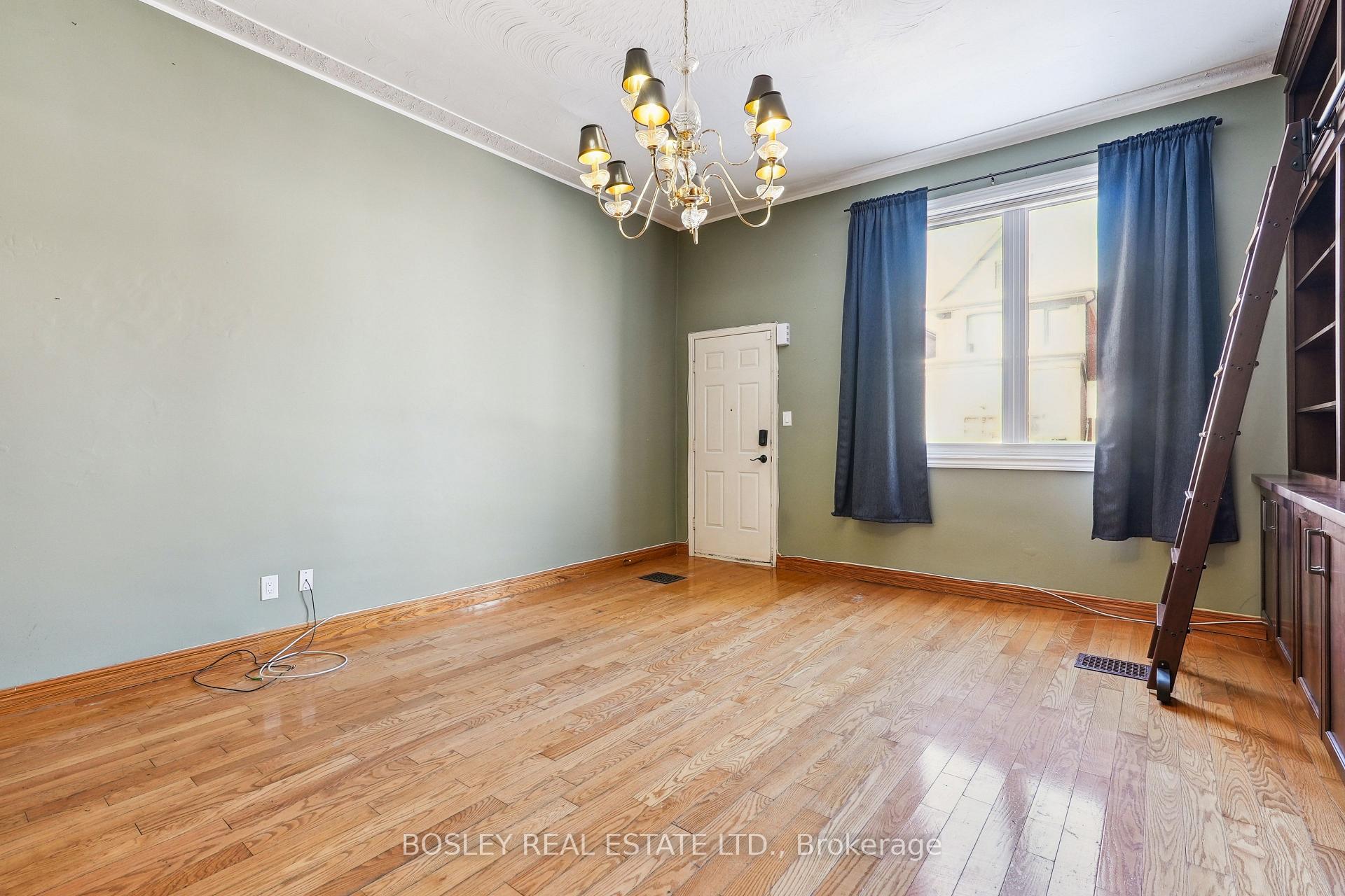 Photo 8 of 212 Sherman Avenue N, Hamilton, Gibson — HOMEH