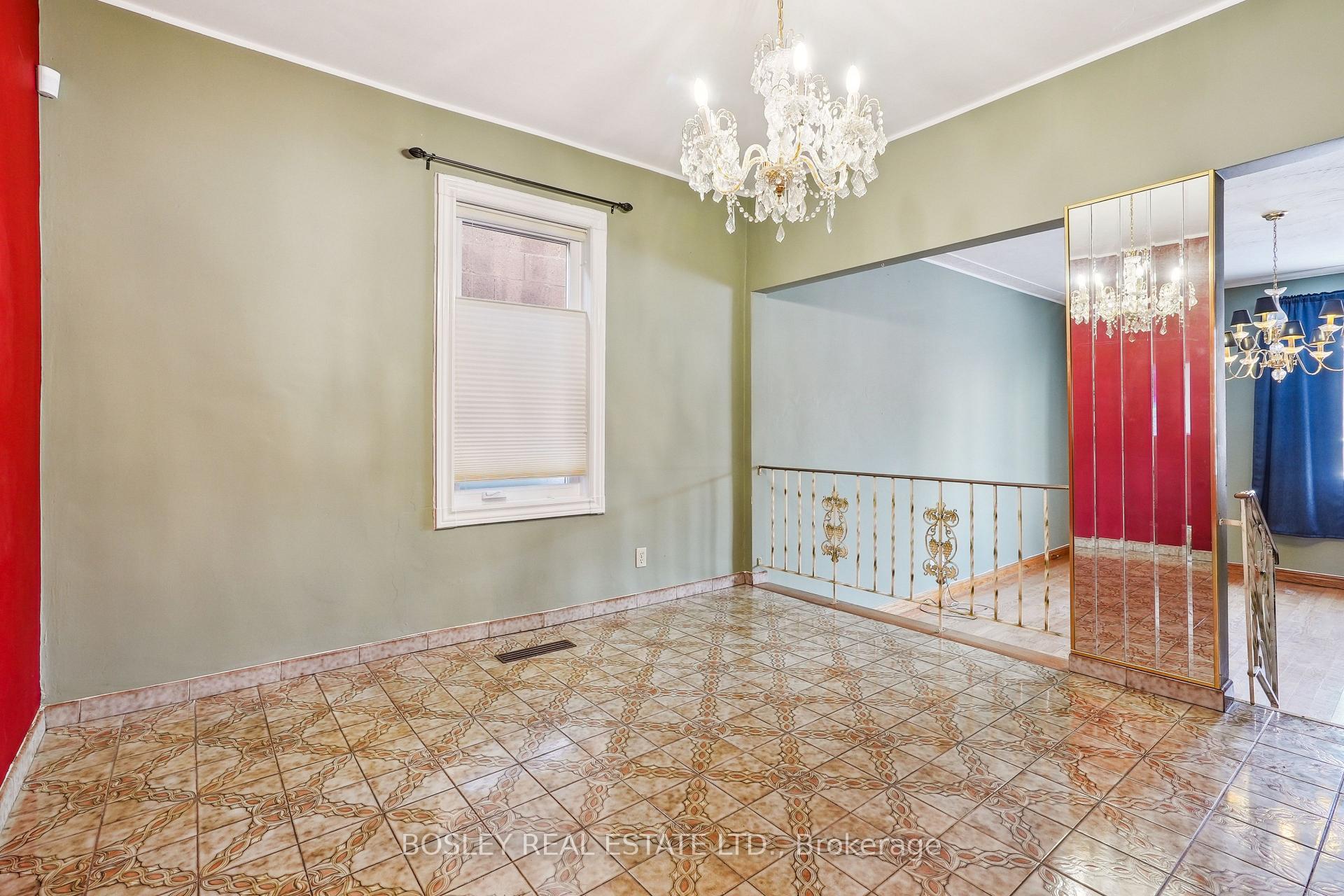 Photo 13 of 212 Sherman Avenue N, Hamilton, Gibson — HOMEH