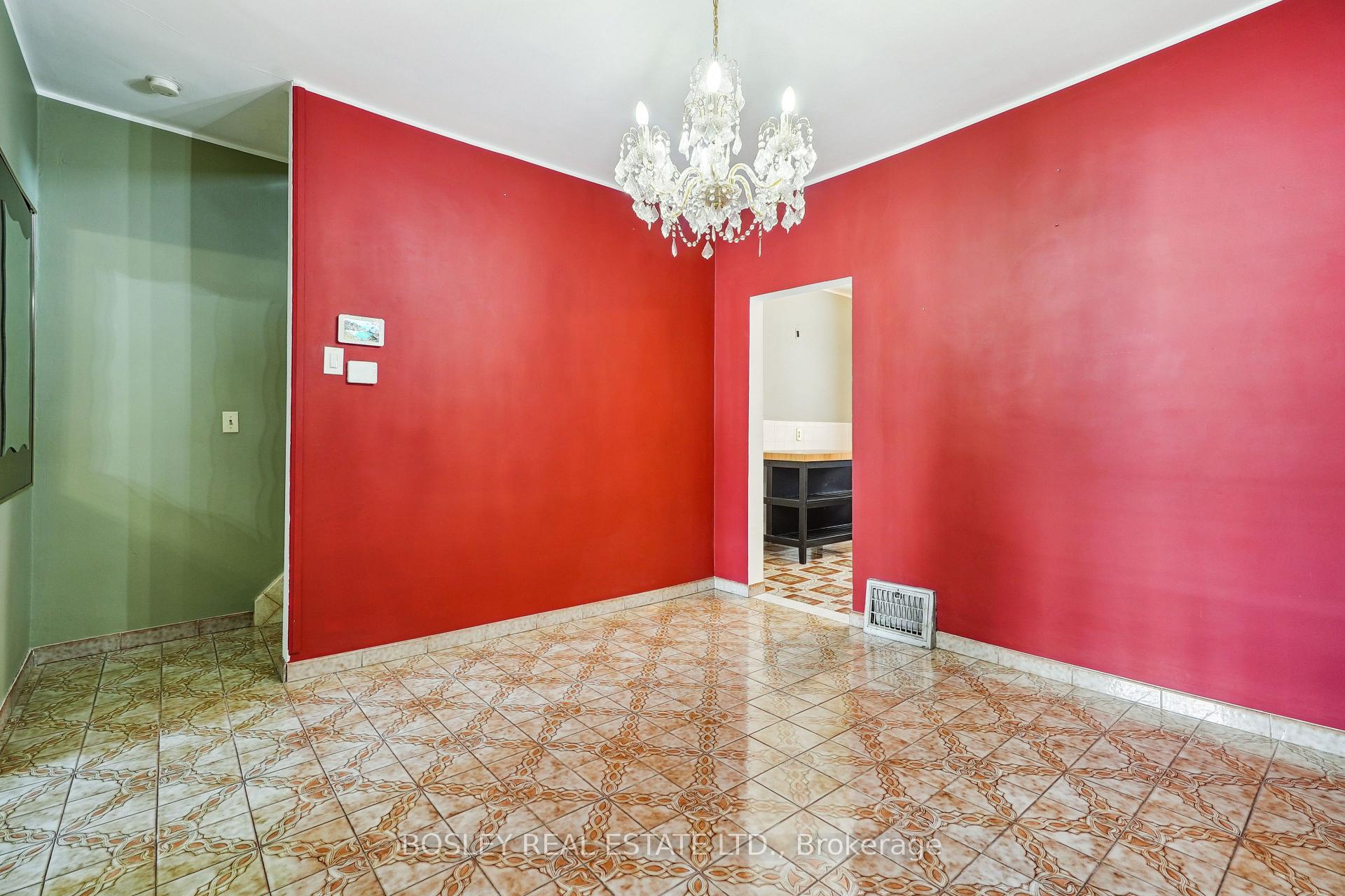 Photo 15 of 212 Sherman Avenue N, Hamilton, Gibson — HOMEH