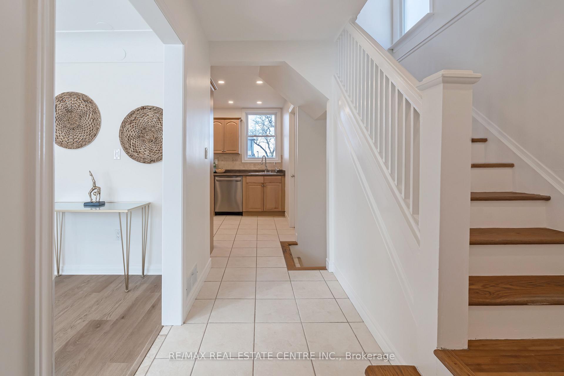 Photo 3 of 76 Cloverhill Road, Hamilton, Southam — HOMEH