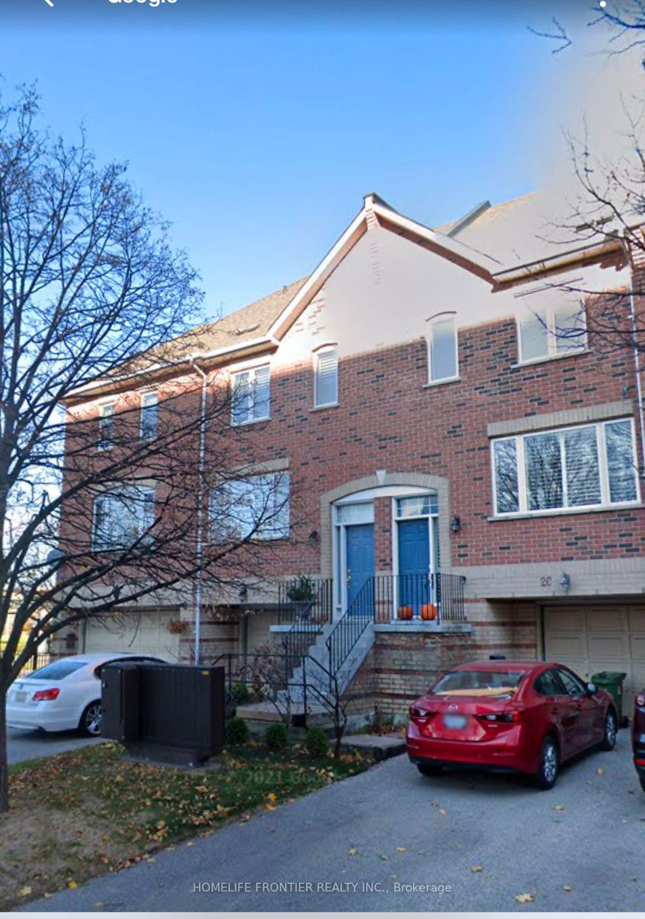 Front of 2C Leaside Park Drive