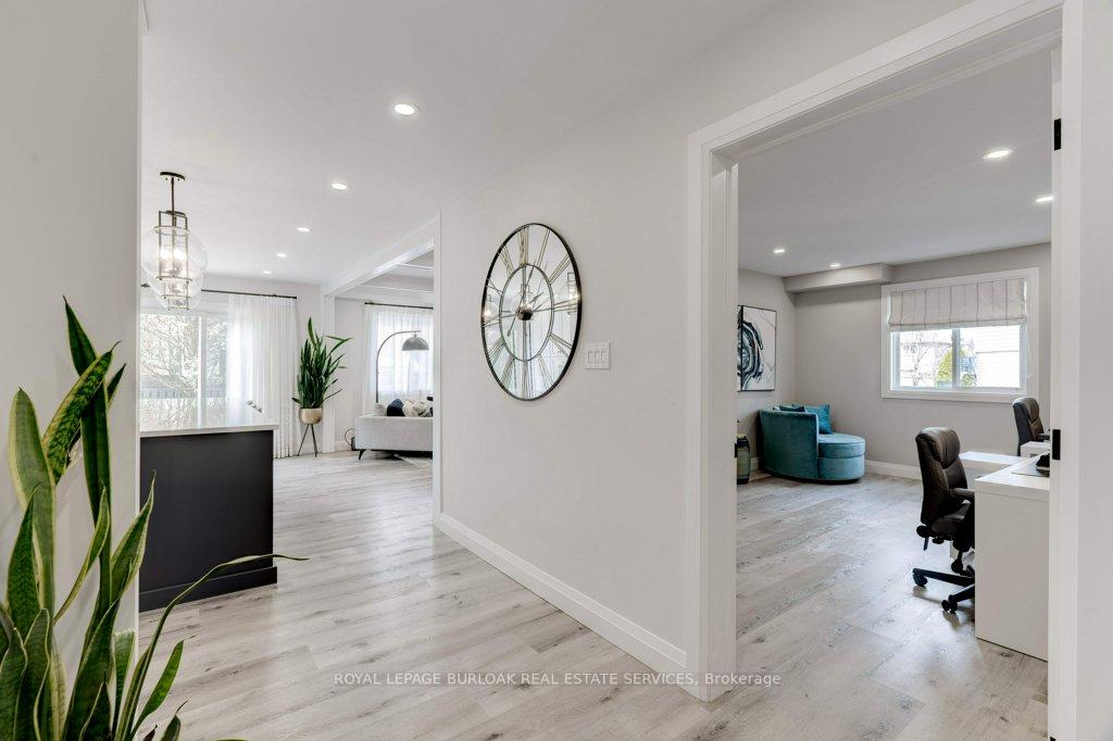 Photo 17 of 5 Mansion Court, Hamilton, Lisgar — HOMEH