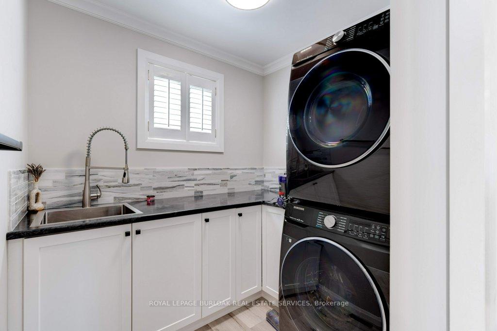 Photo 18 of 5 Mansion Court, Hamilton, Lisgar — HOMEH