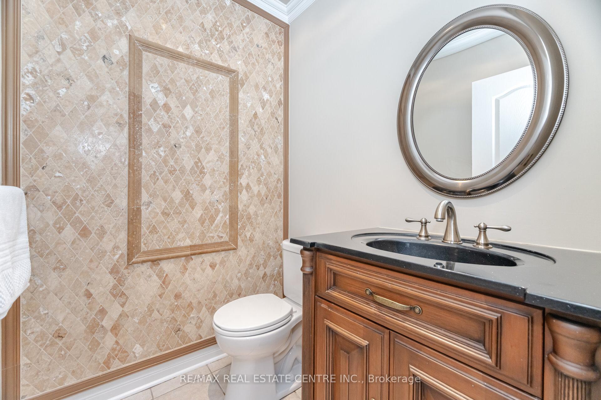 Photo 62 of 10 Bowsfield Drive, Brampton, Vales of Castlemore — HOMEH