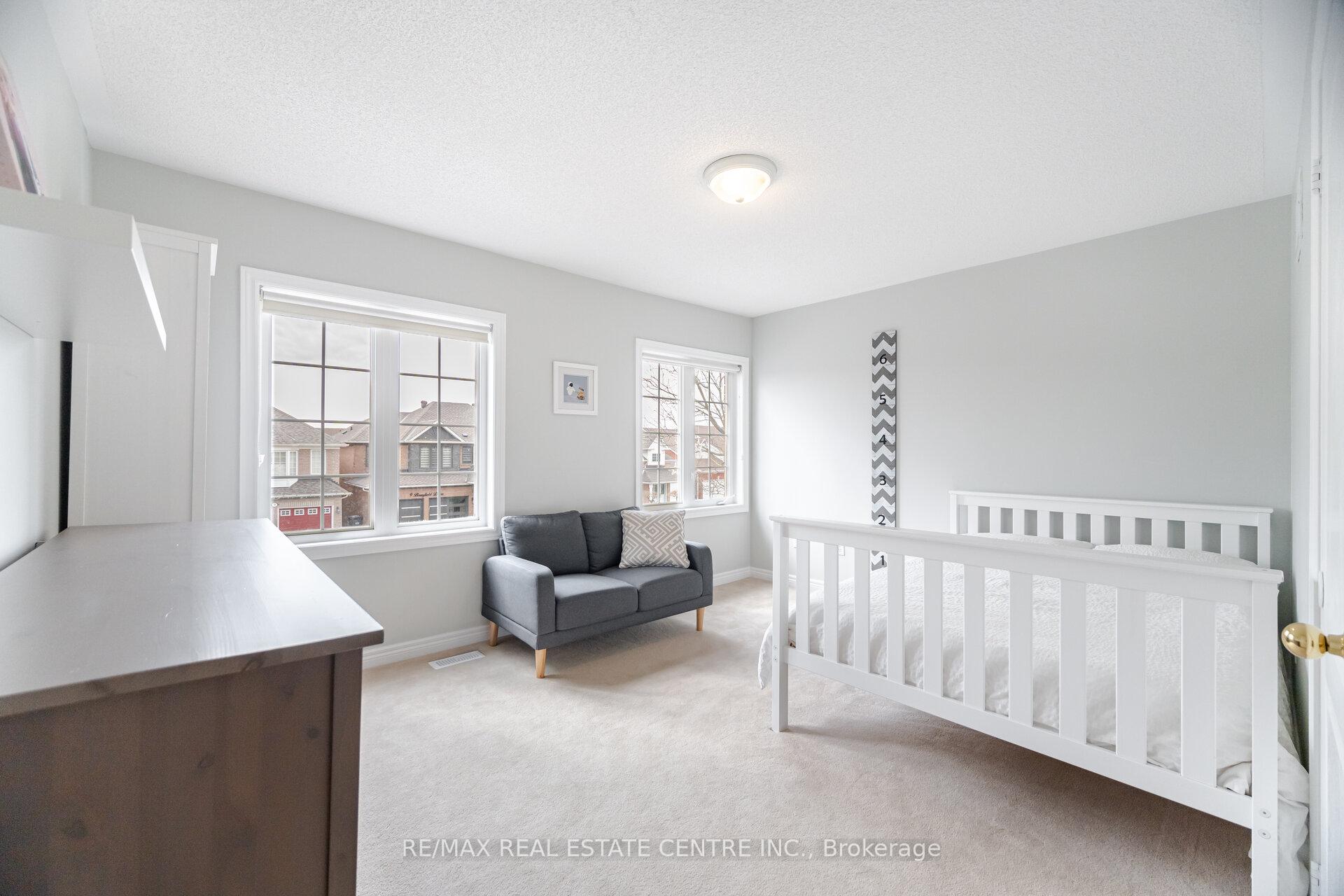 Photo 74 of 10 Bowsfield Drive, Brampton, Vales of Castlemore — HOMEH