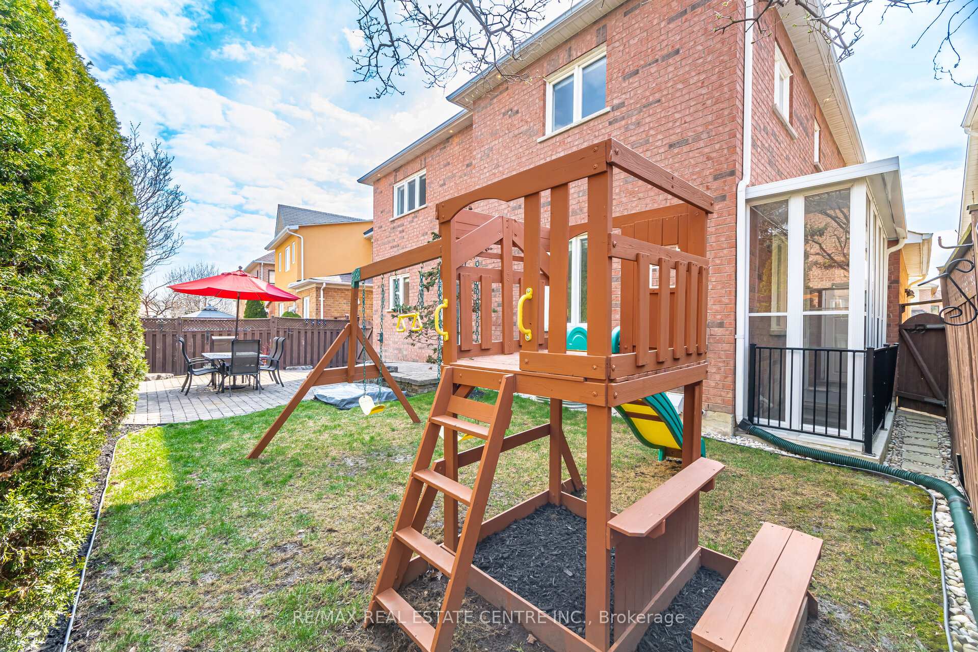 Photo 88 of 10 Bowsfield Drive, Brampton, Vales of Castlemore — HOMEH