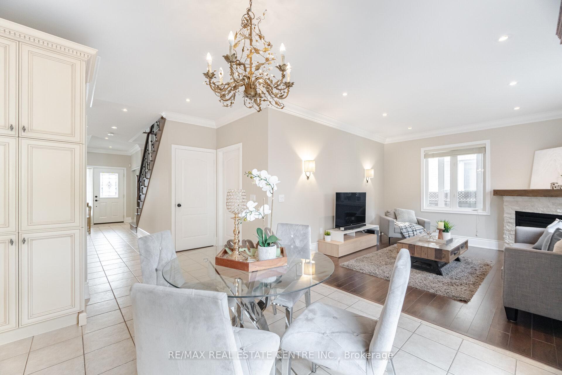 Photo 18 of 10 Bowsfield Drive, Brampton, Vales of Castlemore — HOMEH