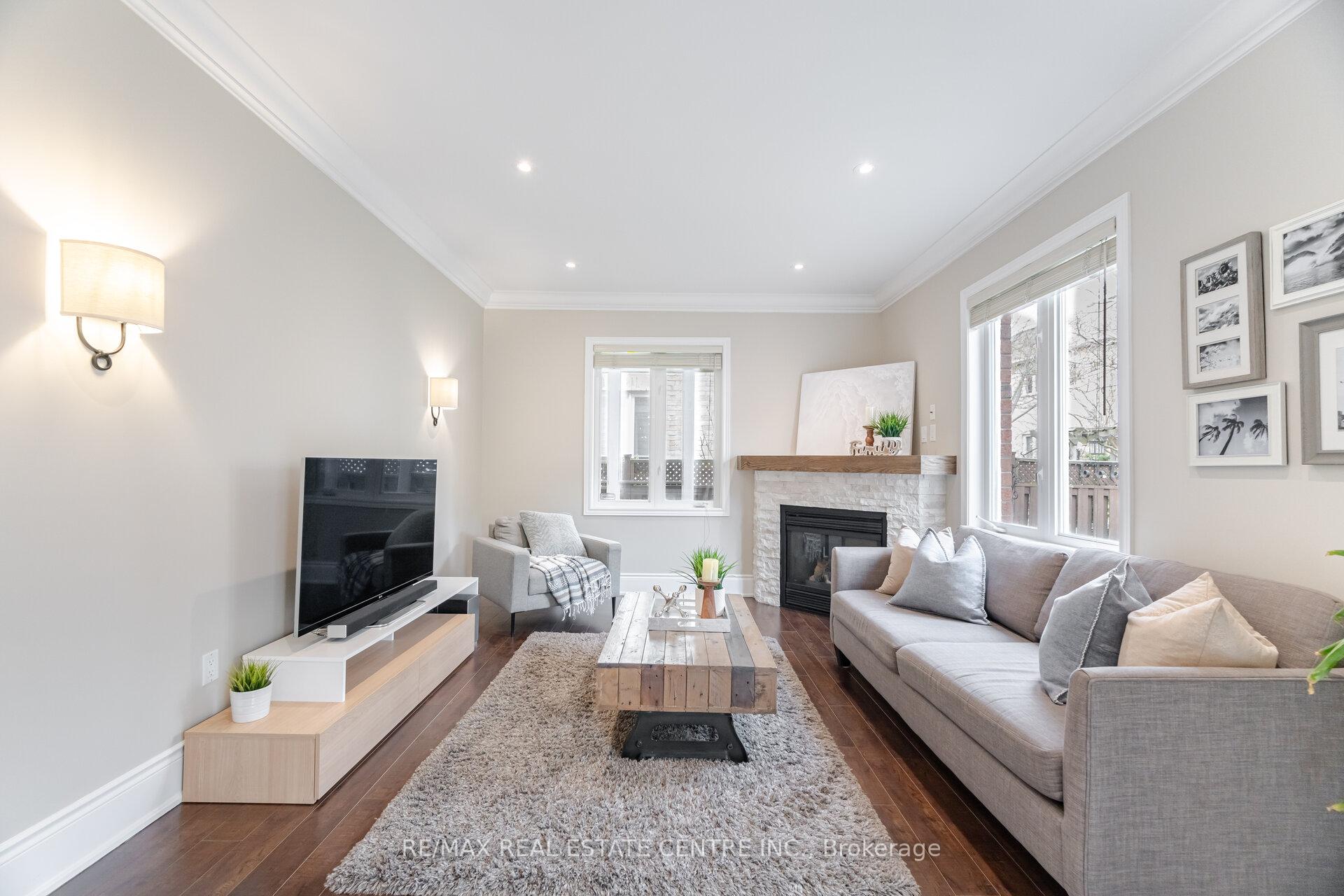 Photo 19 of 10 Bowsfield Drive, Brampton, Vales of Castlemore — HOMEH