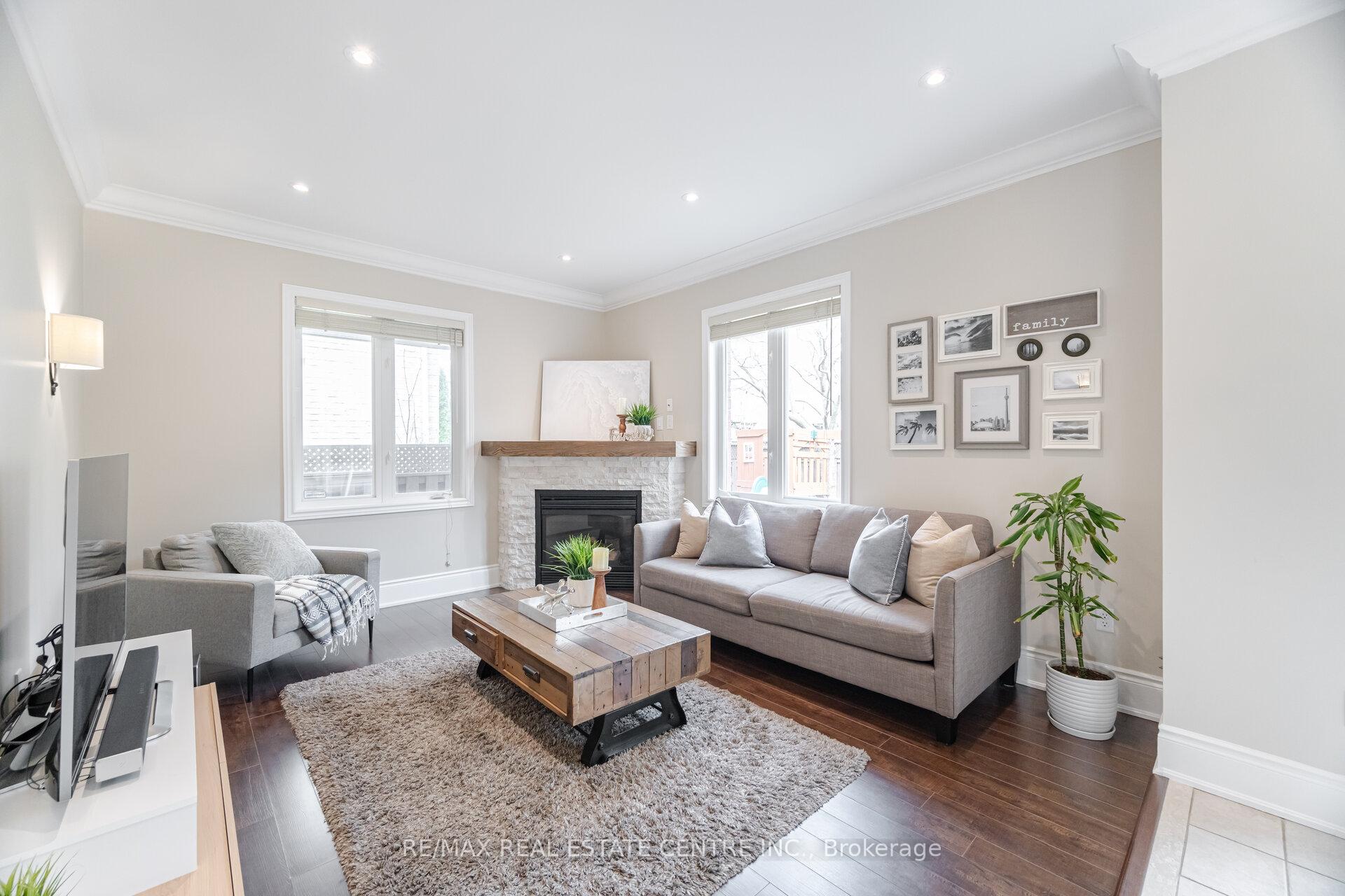 Photo 20 of 10 Bowsfield Drive, Brampton, Vales of Castlemore — HOMEH