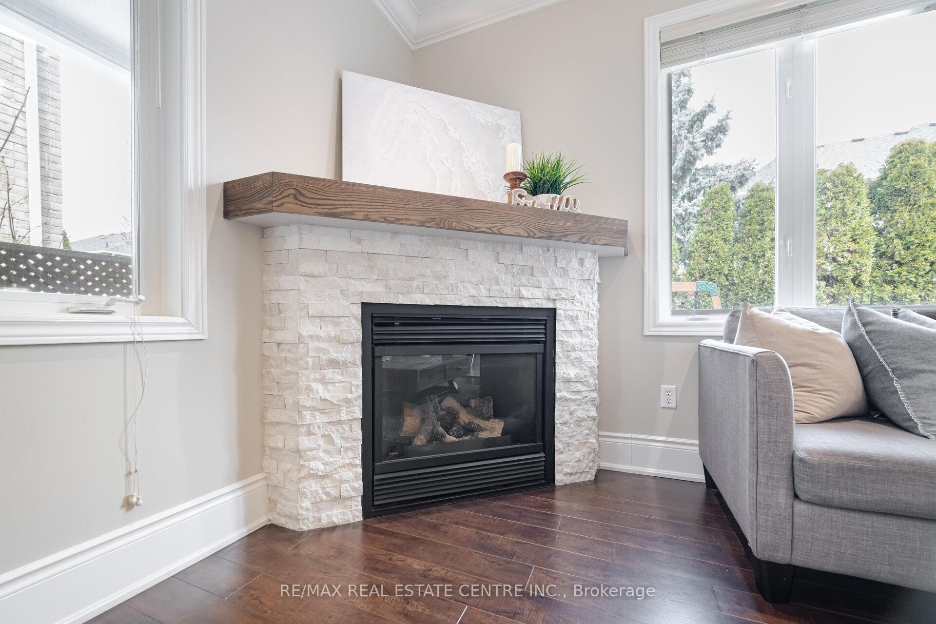 Photo 21 of 10 Bowsfield Drive, Brampton, Vales of Castlemore — HOMEH