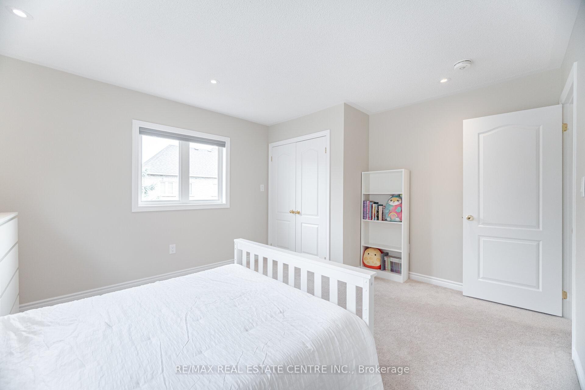 Photo 53 of 10 Bowsfield Drive, Brampton, Vales of Castlemore — HOMEH