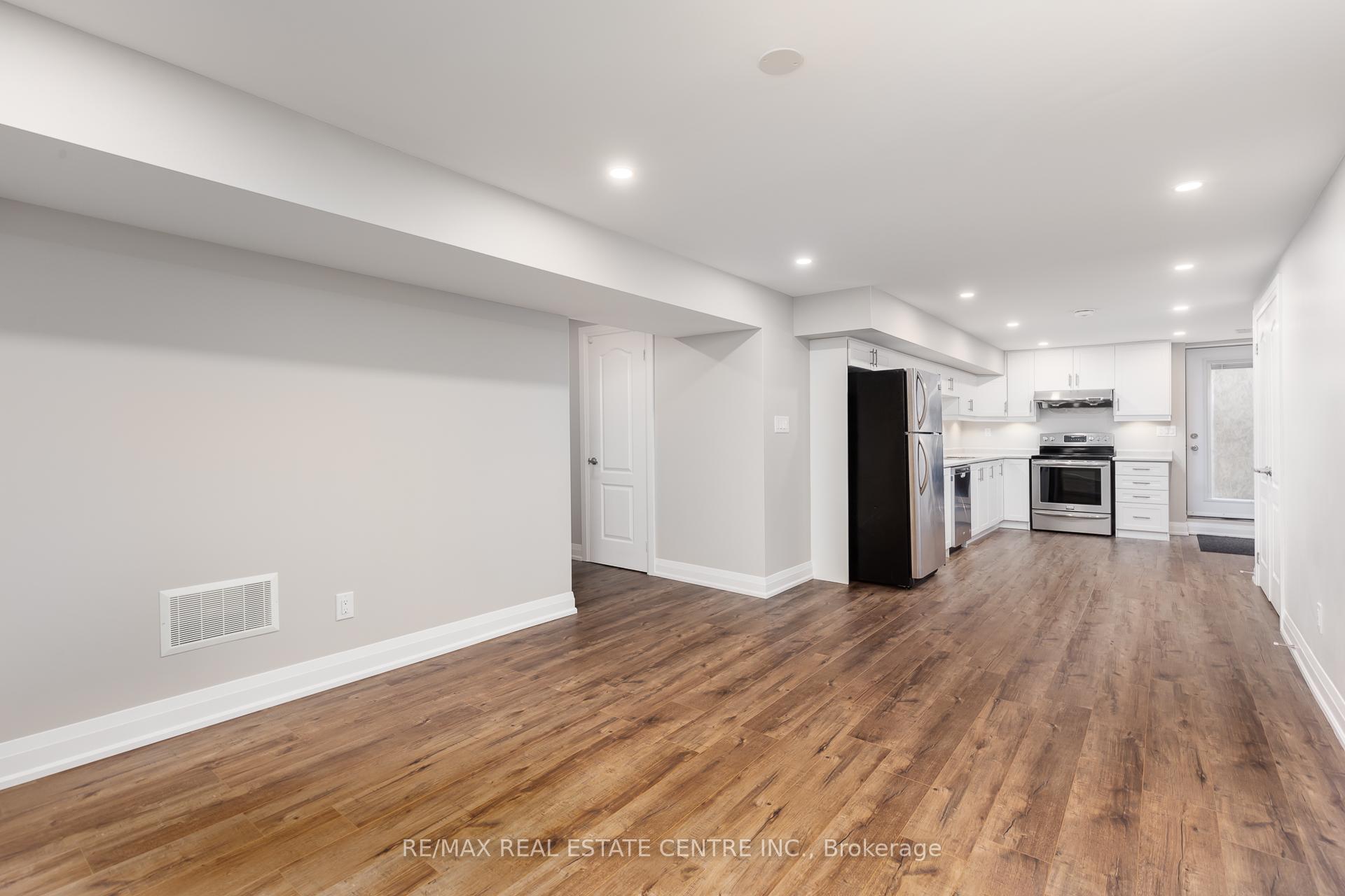 Photo 92 of 10 Bowsfield Drive, Brampton, Vales of Castlemore — HOMEH