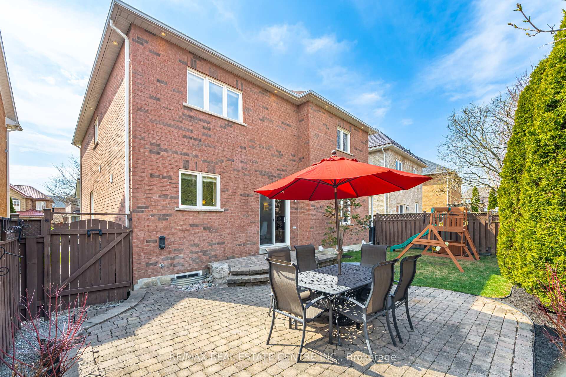 Photo 99 of 10 Bowsfield Drive, Brampton, Vales of Castlemore — HOMEH