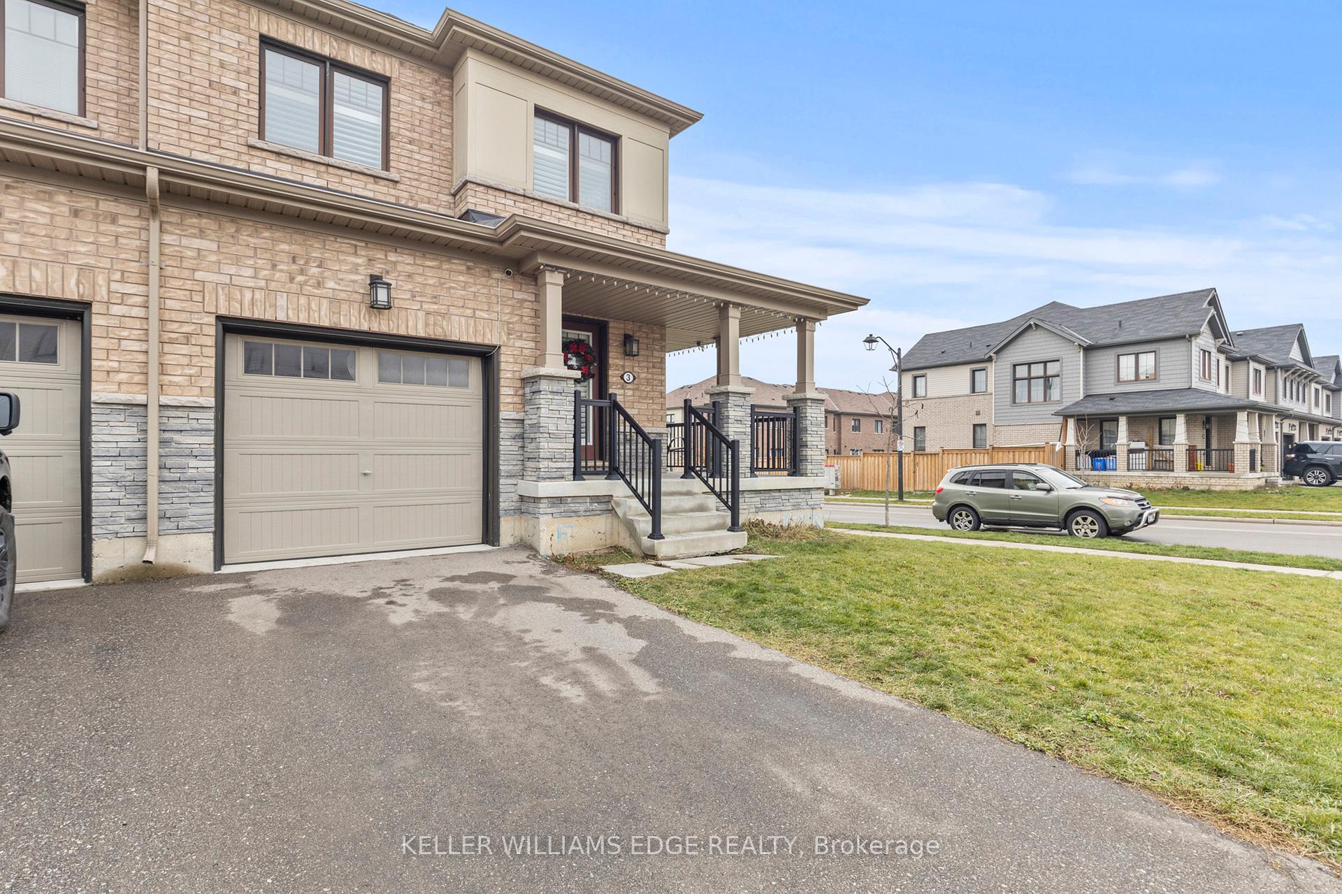 Photo 1 of 3 Pagebrook Crescent, Hamilton, Stoney Creek Mountain — HOMEH