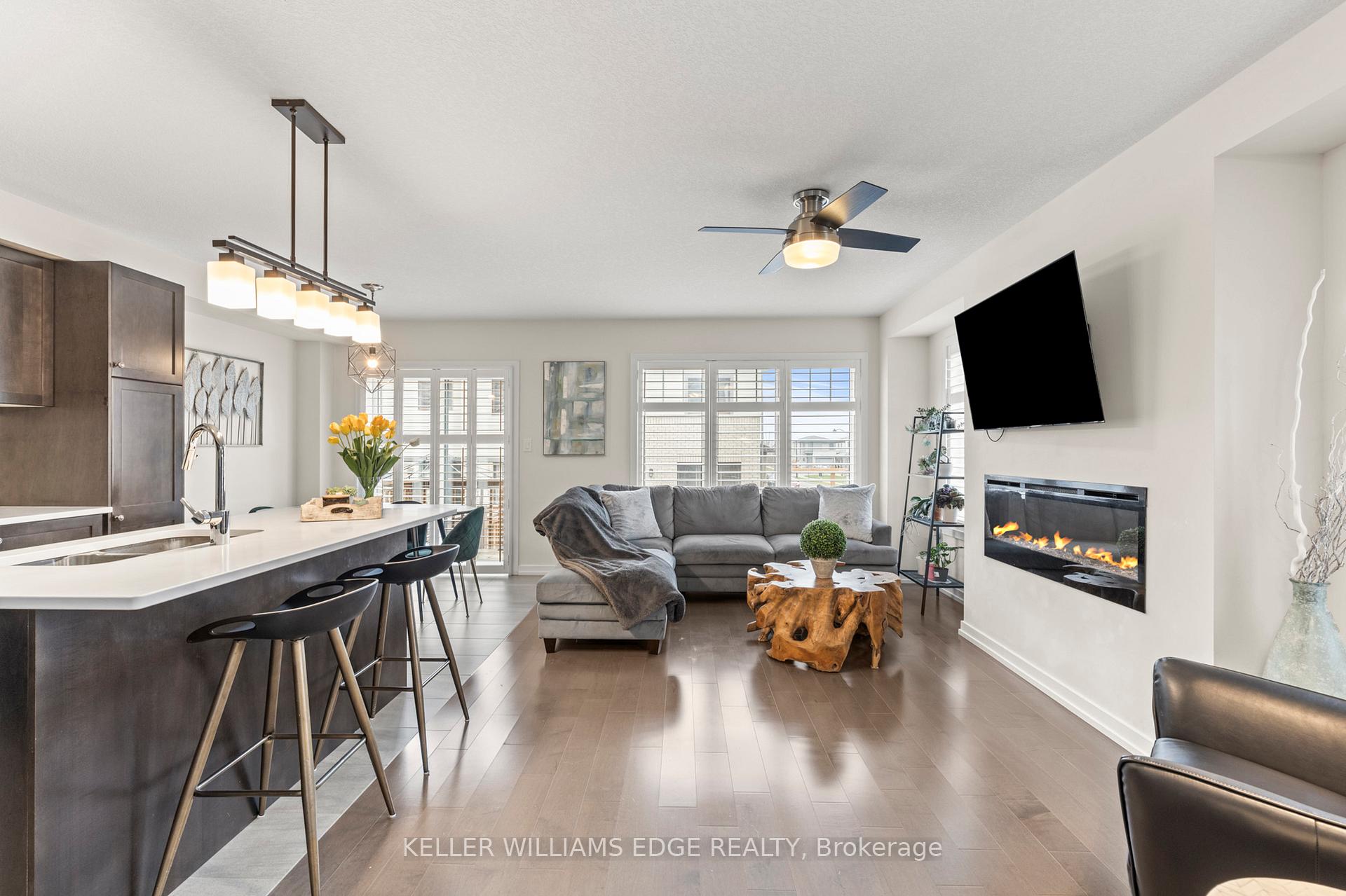 Photo 4 of 3 Pagebrook Crescent, Hamilton, Stoney Creek Mountain — HOMEH