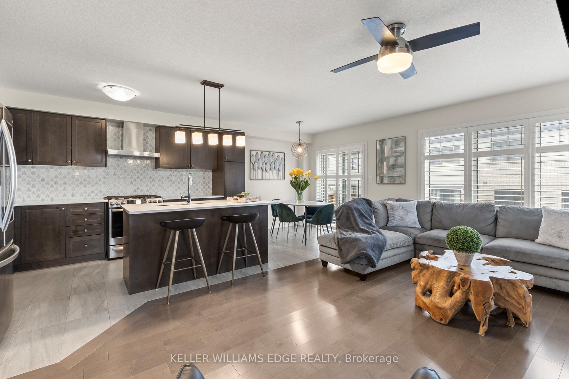 Photo 5 of 3 Pagebrook Crescent, Hamilton, Stoney Creek Mountain — HOMEH