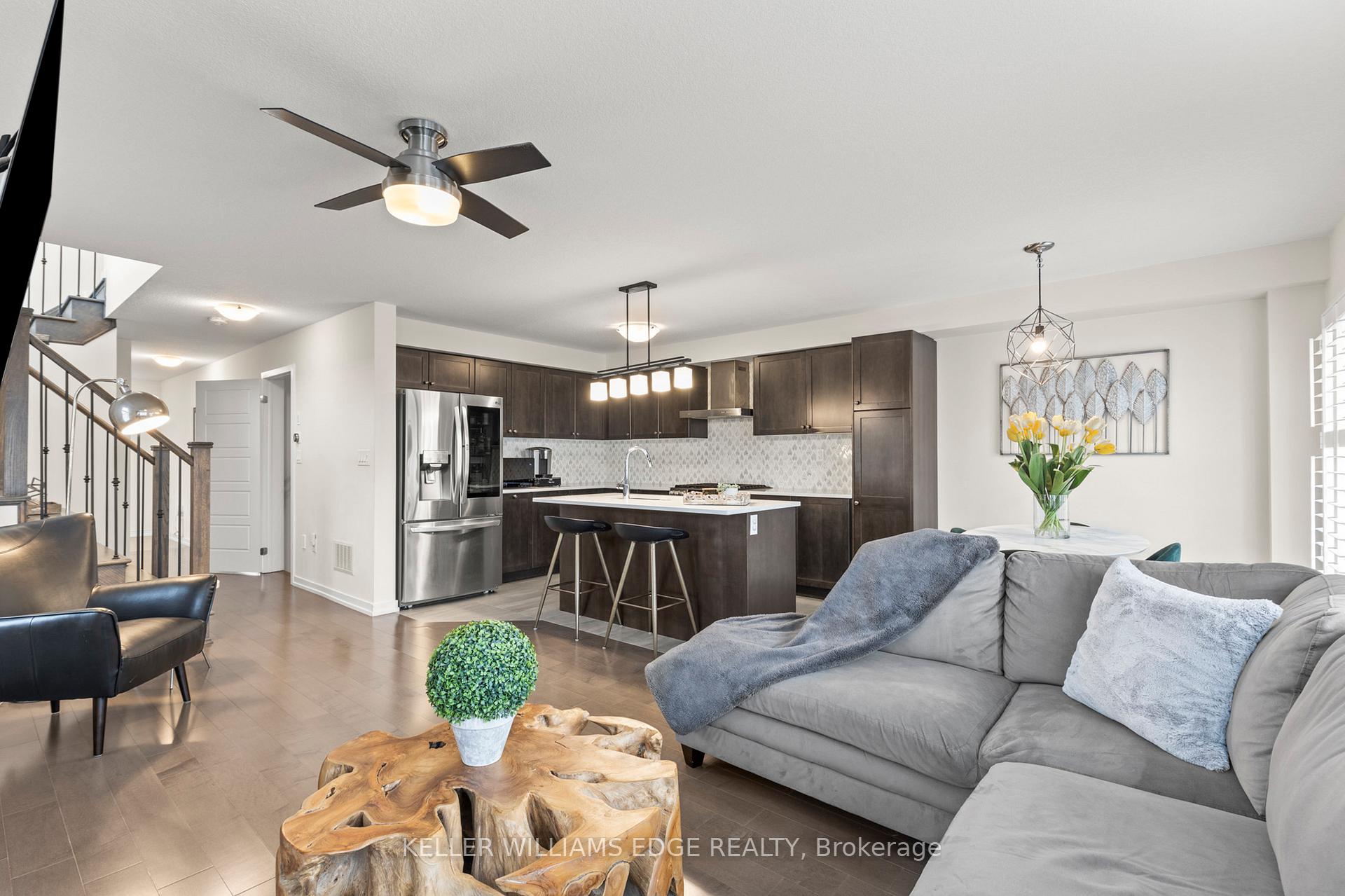 Photo 8 of 3 Pagebrook Crescent, Hamilton, Stoney Creek Mountain — HOMEH