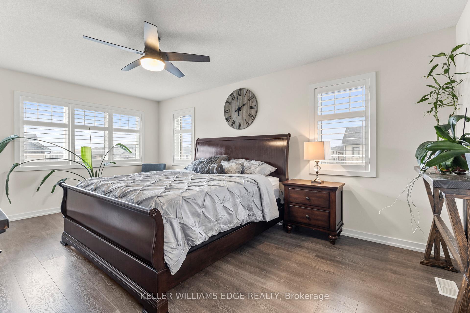 Photo 16 of 3 Pagebrook Crescent, Hamilton, Stoney Creek Mountain — HOMEH