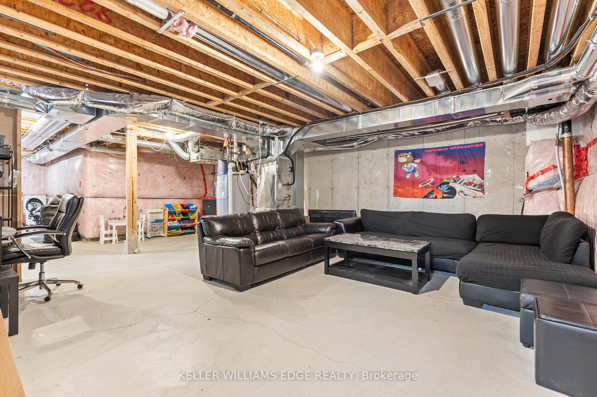 Photo 23 of 3 Pagebrook Crescent, Hamilton, Stoney Creek Mountain — HOMEH
