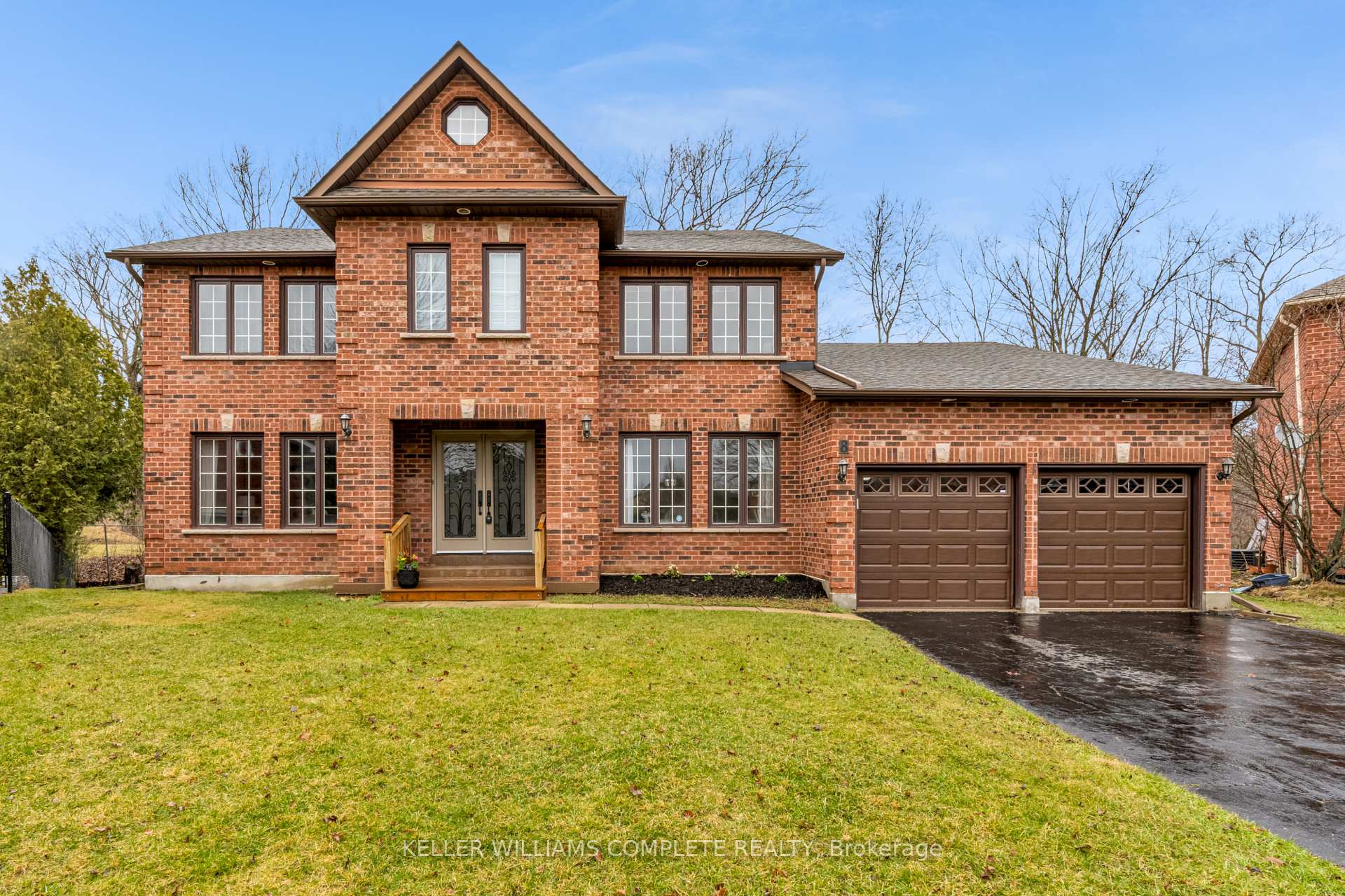 Photo 1 of 8 Soble Place, Hamilton, Dundas — HOMEH