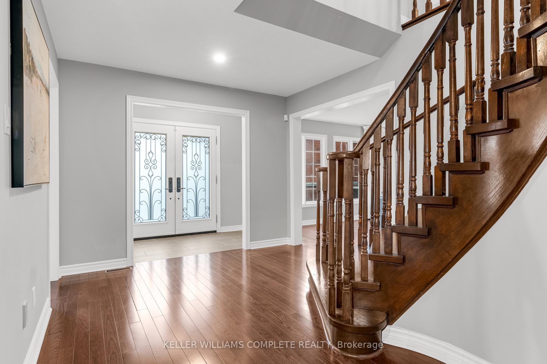Photo 5 of 8 Soble Place, Hamilton, Dundas — HOMEH