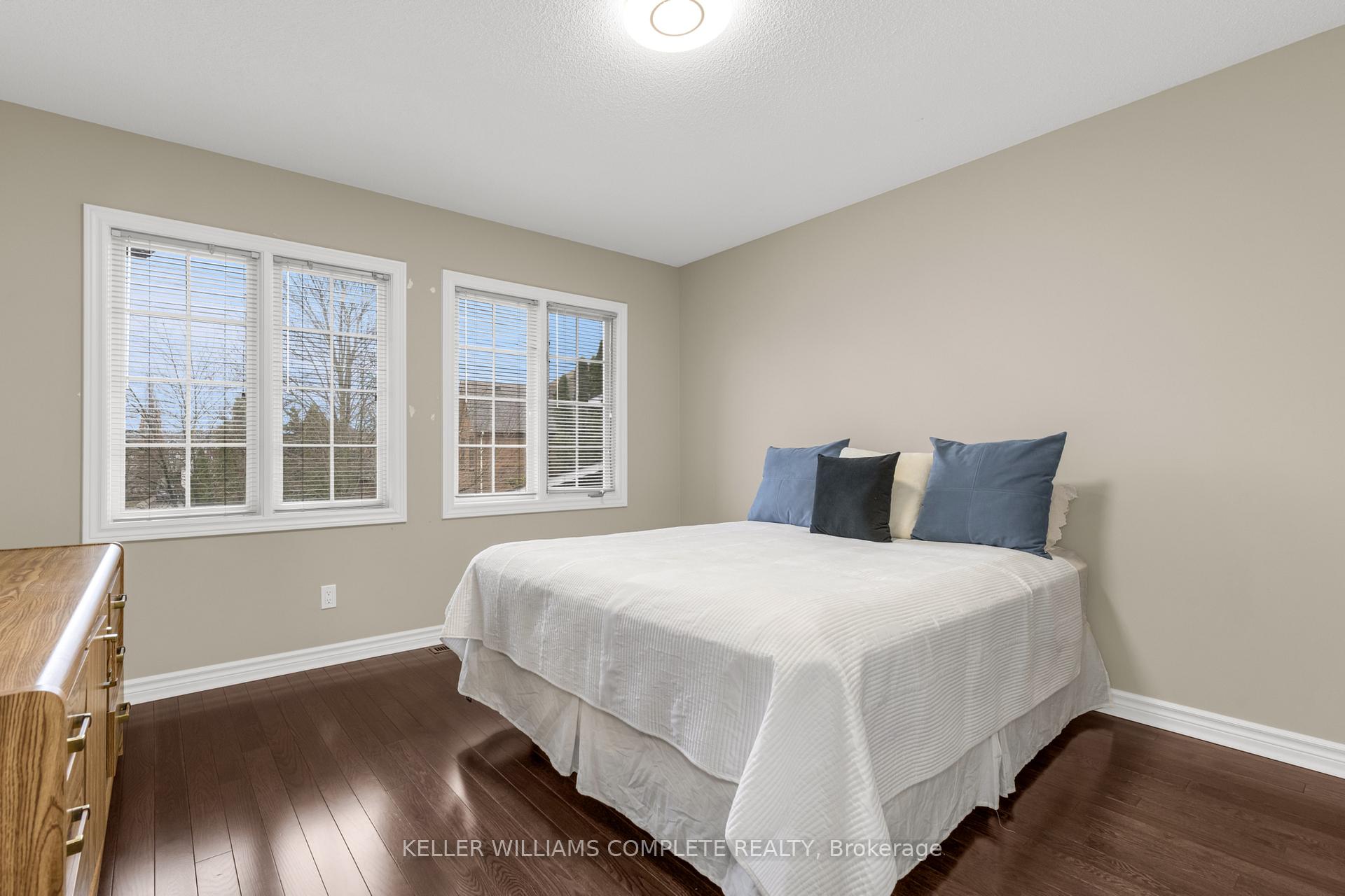 Photo 34 of 8 Soble Place, Hamilton, Dundas — HOMEH