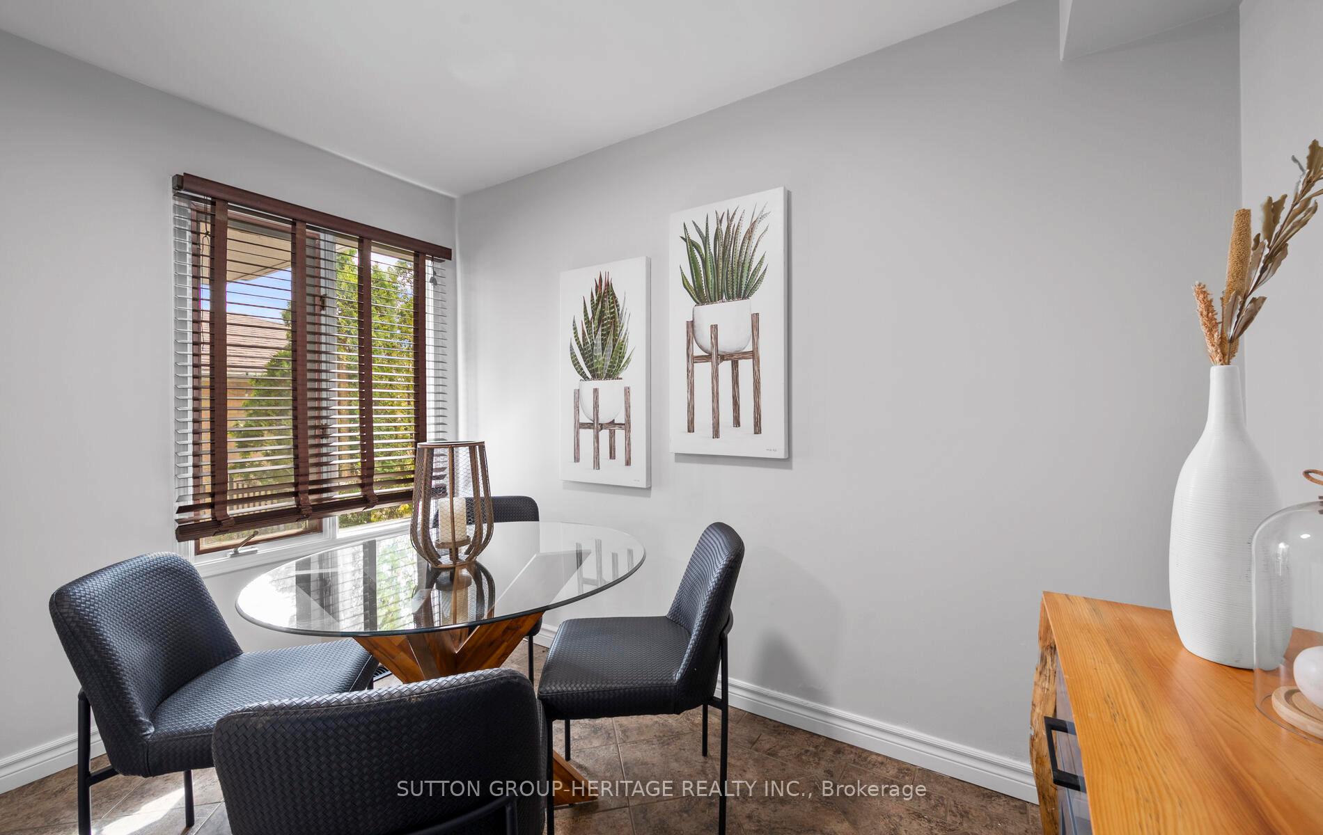 Photo 8 of 20 Hughes Crescent, Ajax, Central — HOMEH