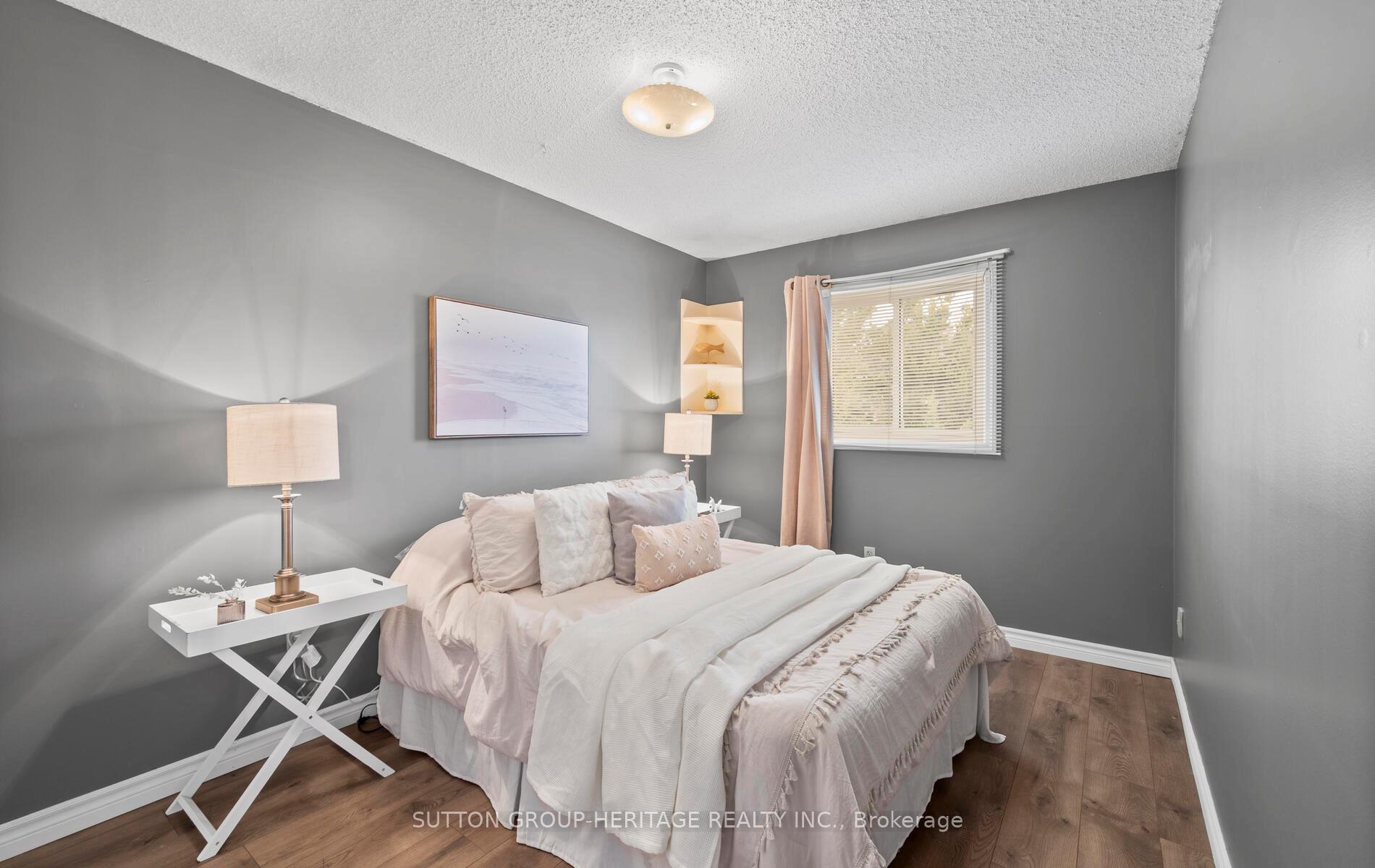 Photo 21 of 20 Hughes Crescent, Ajax, Central — HOMEH