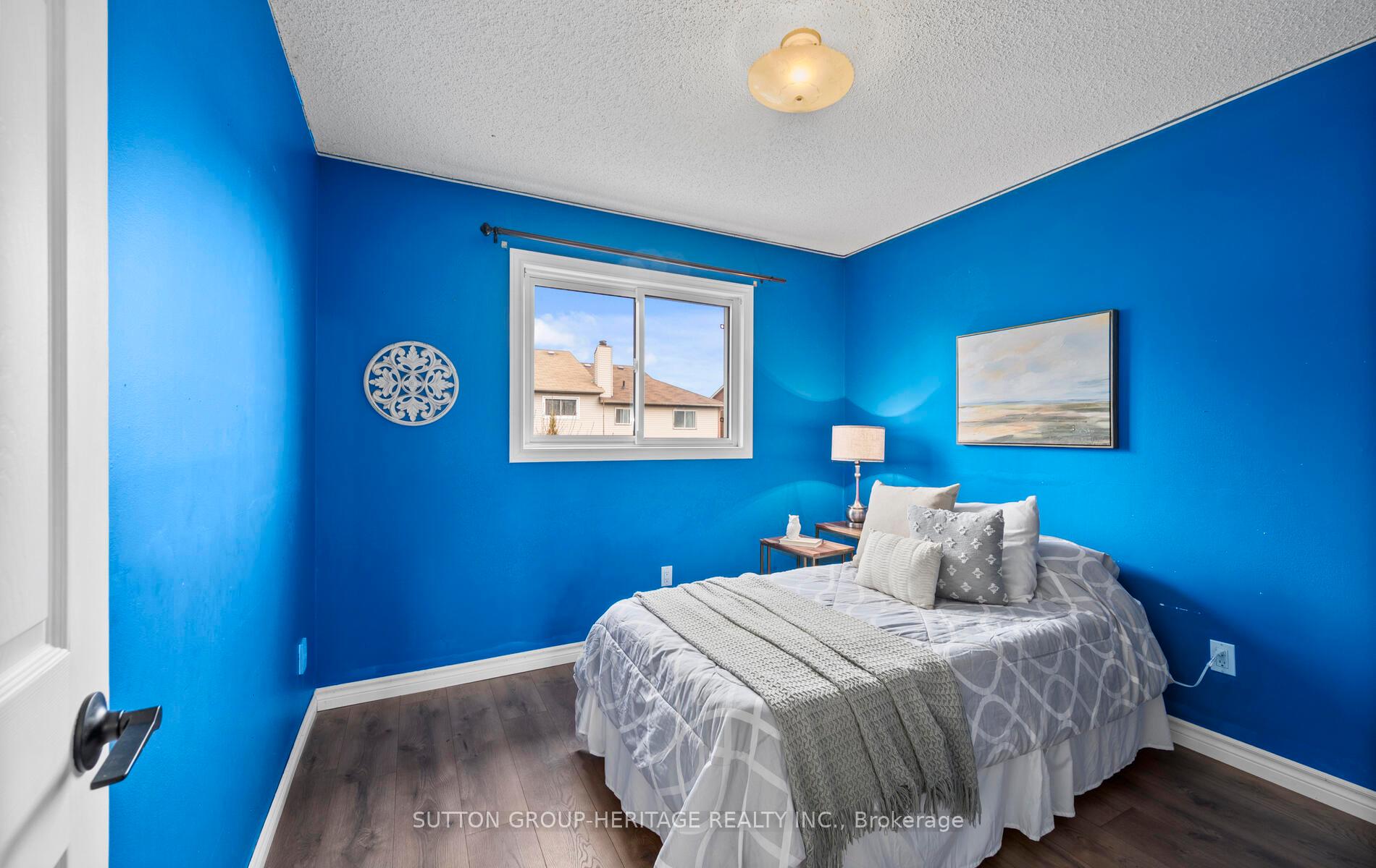 Photo 23 of 20 Hughes Crescent, Ajax, Central — HOMEH