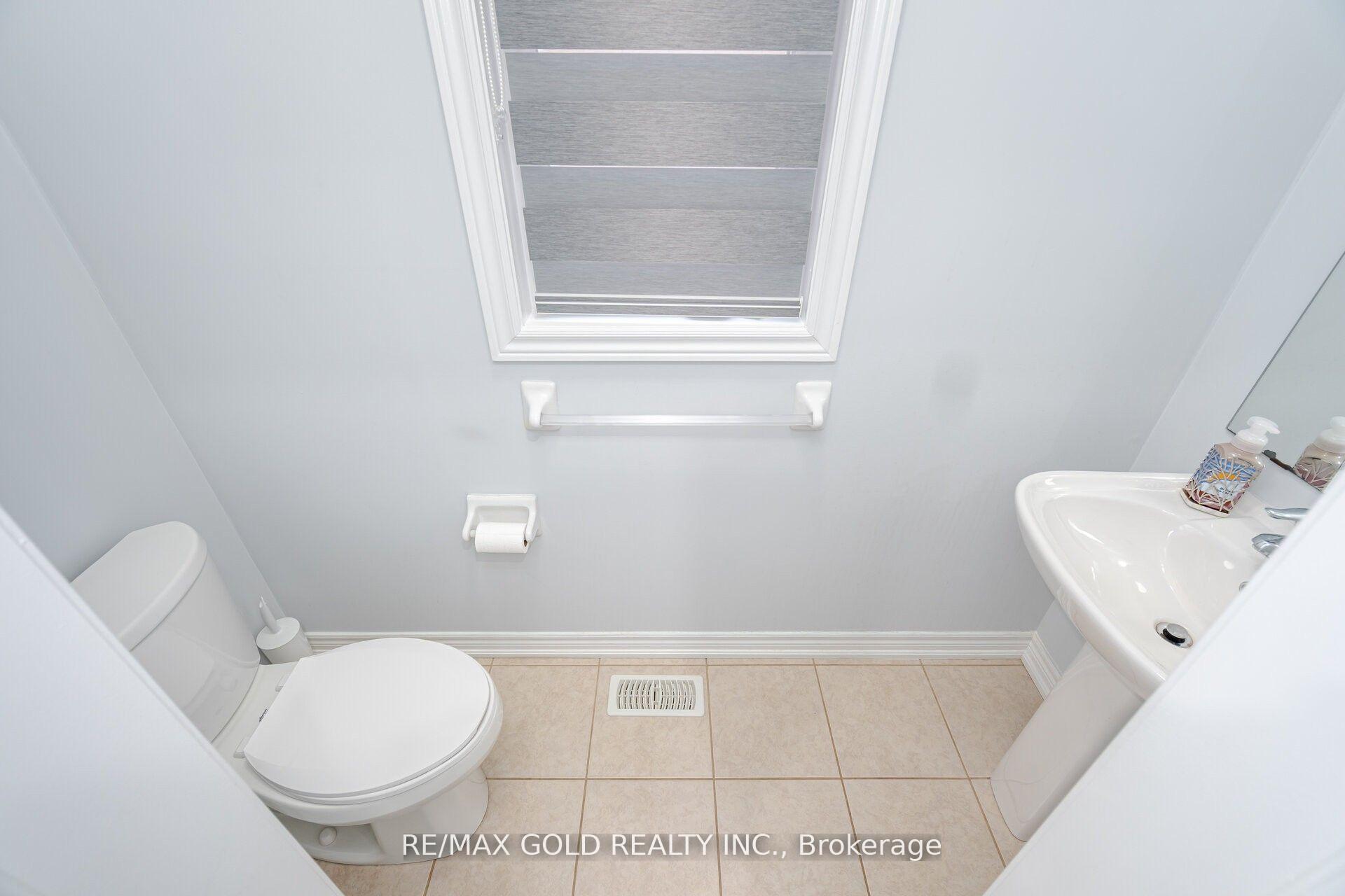 Photo 16 of 92 Vanderpool Crescent, Brampton, Bram East — HOMEH