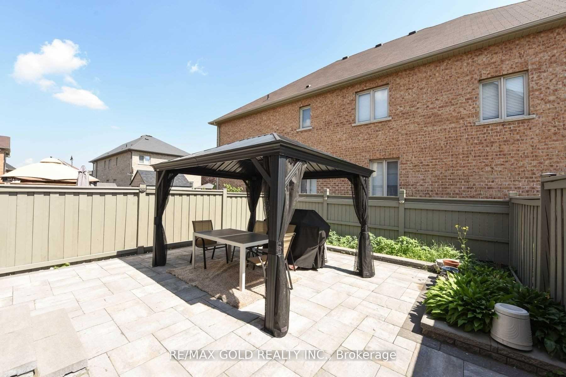 Photo 48 of 92 Vanderpool Crescent, Brampton, Bram East — HOMEH