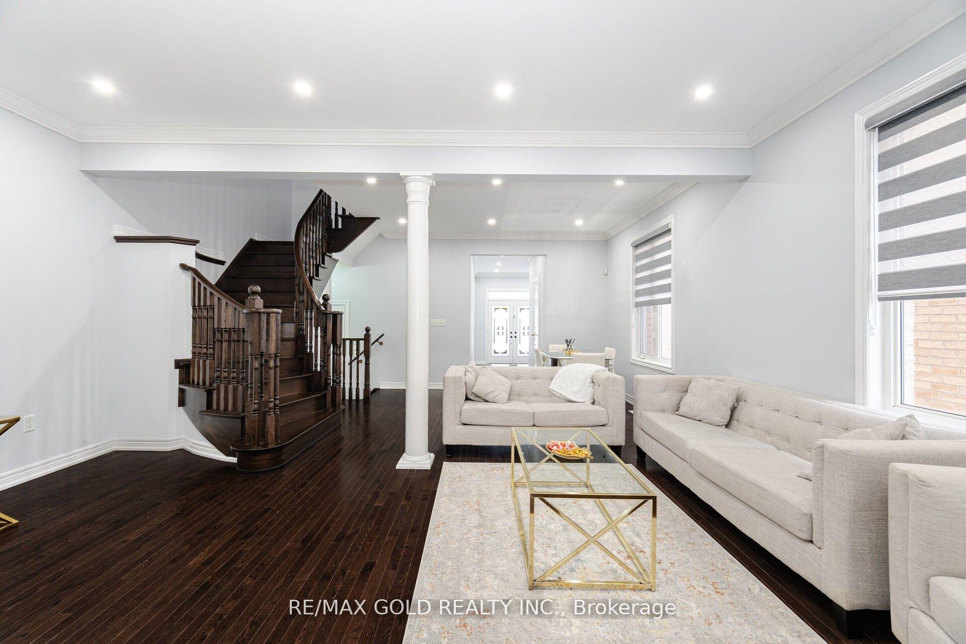 Photo 28 of 92 Vanderpool Crescent, Brampton, Bram East — HOMEH