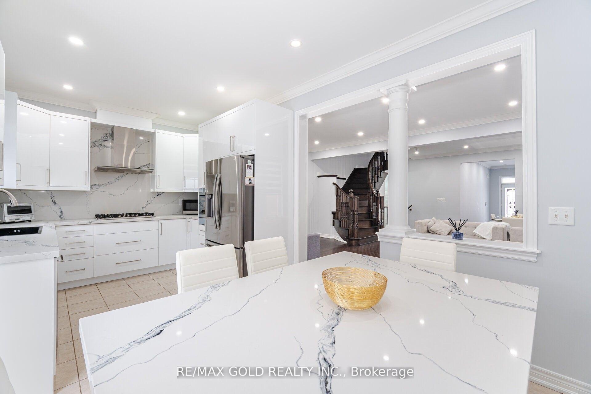 Photo 31 of 92 Vanderpool Crescent, Brampton, Bram East — HOMEH