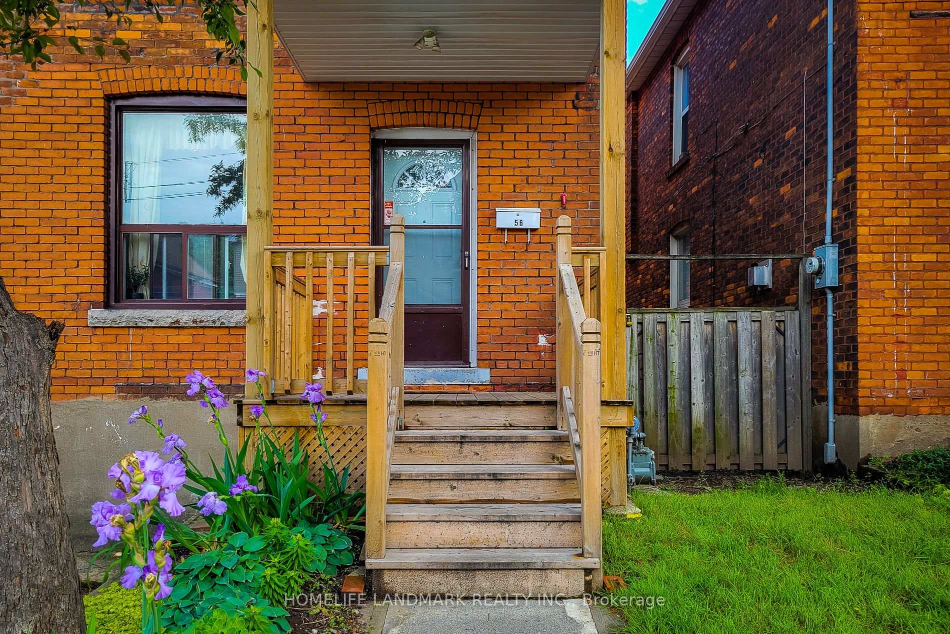 Photo 3 of 56 Arthur Avenue N, Hamilton, Gibson — HOMEH