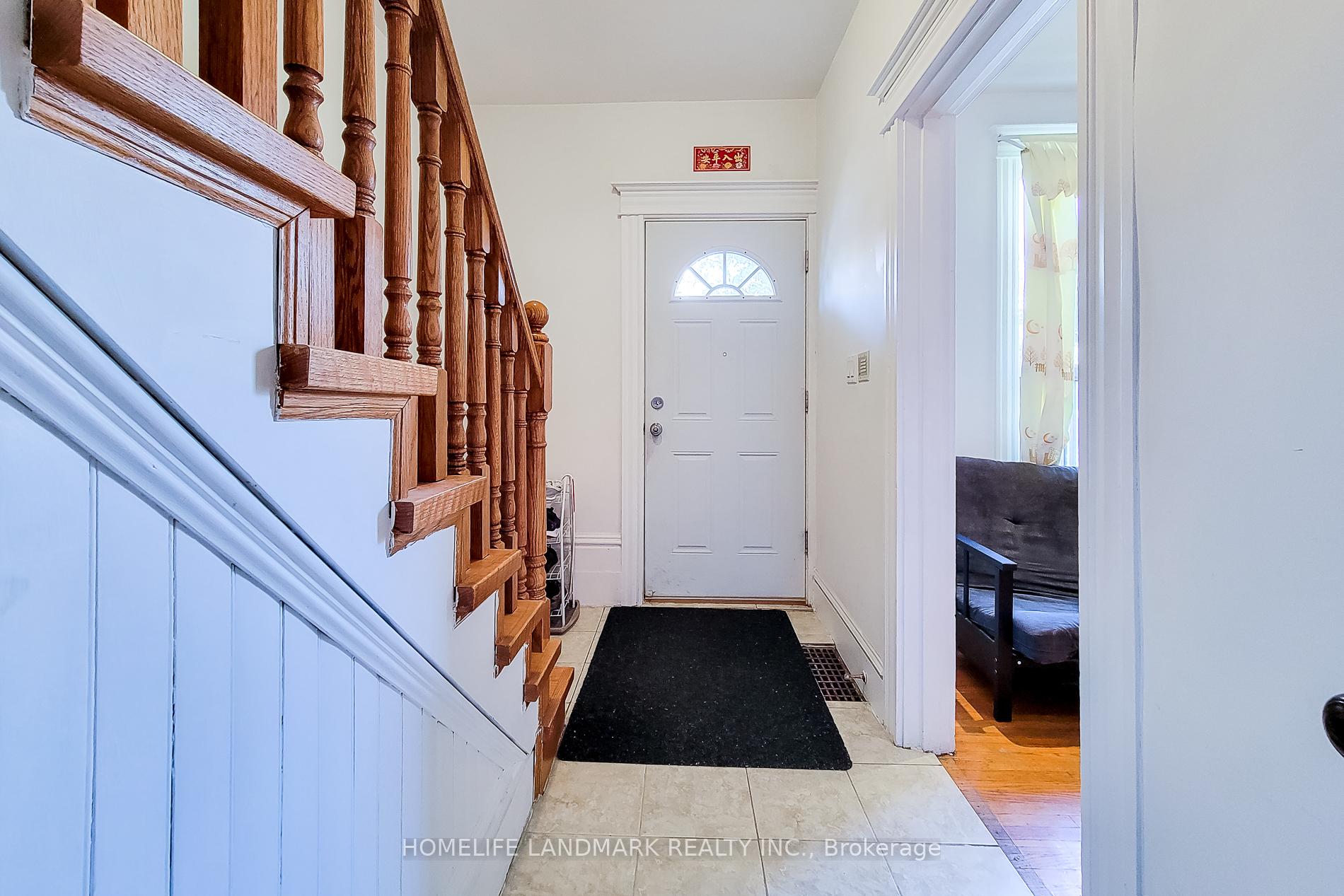 Photo 4 of 56 Arthur Avenue N, Hamilton, Gibson — HOMEH